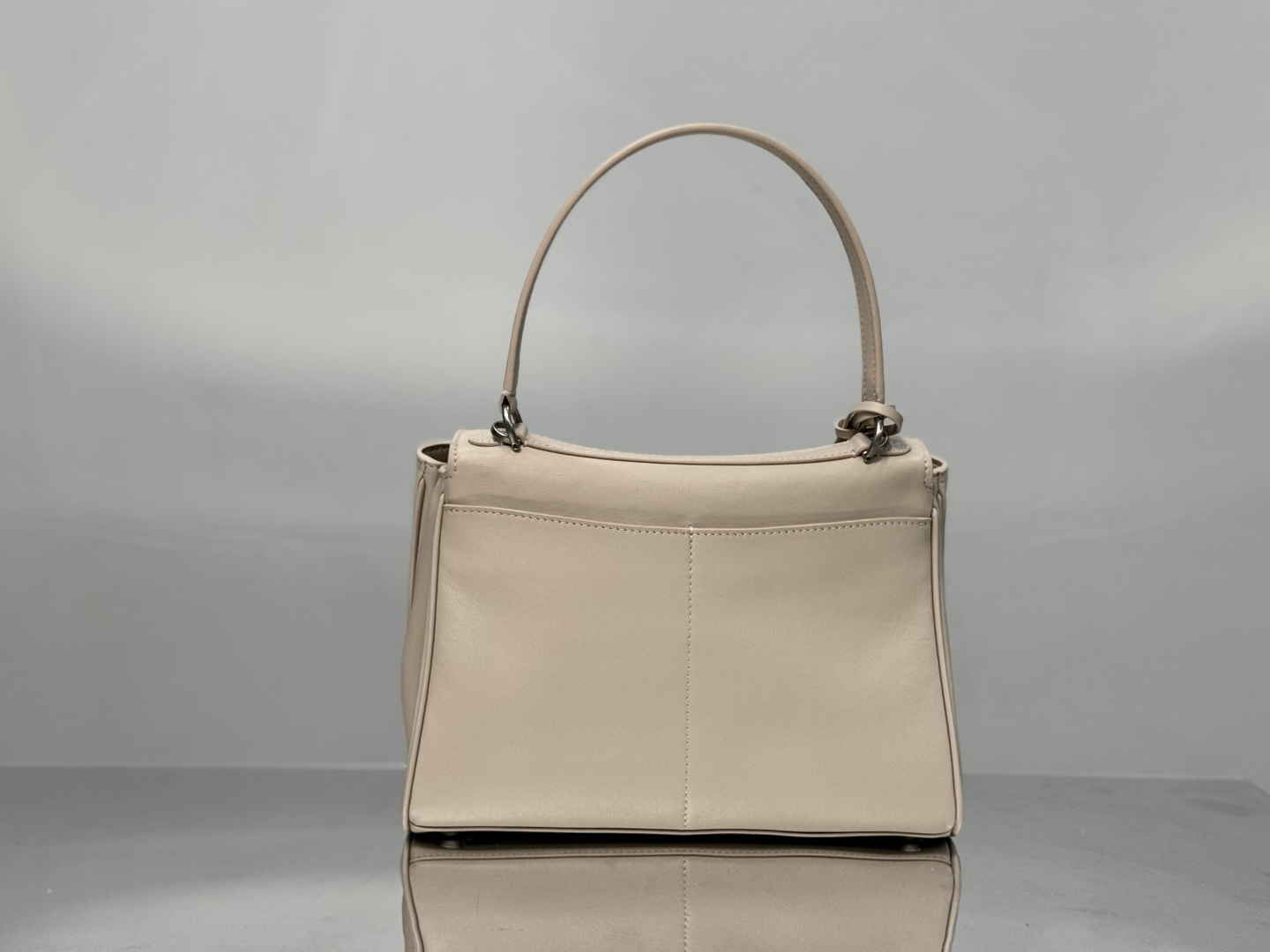 𝐁alenciaga Women's Rodeo Handbag Small in Almond