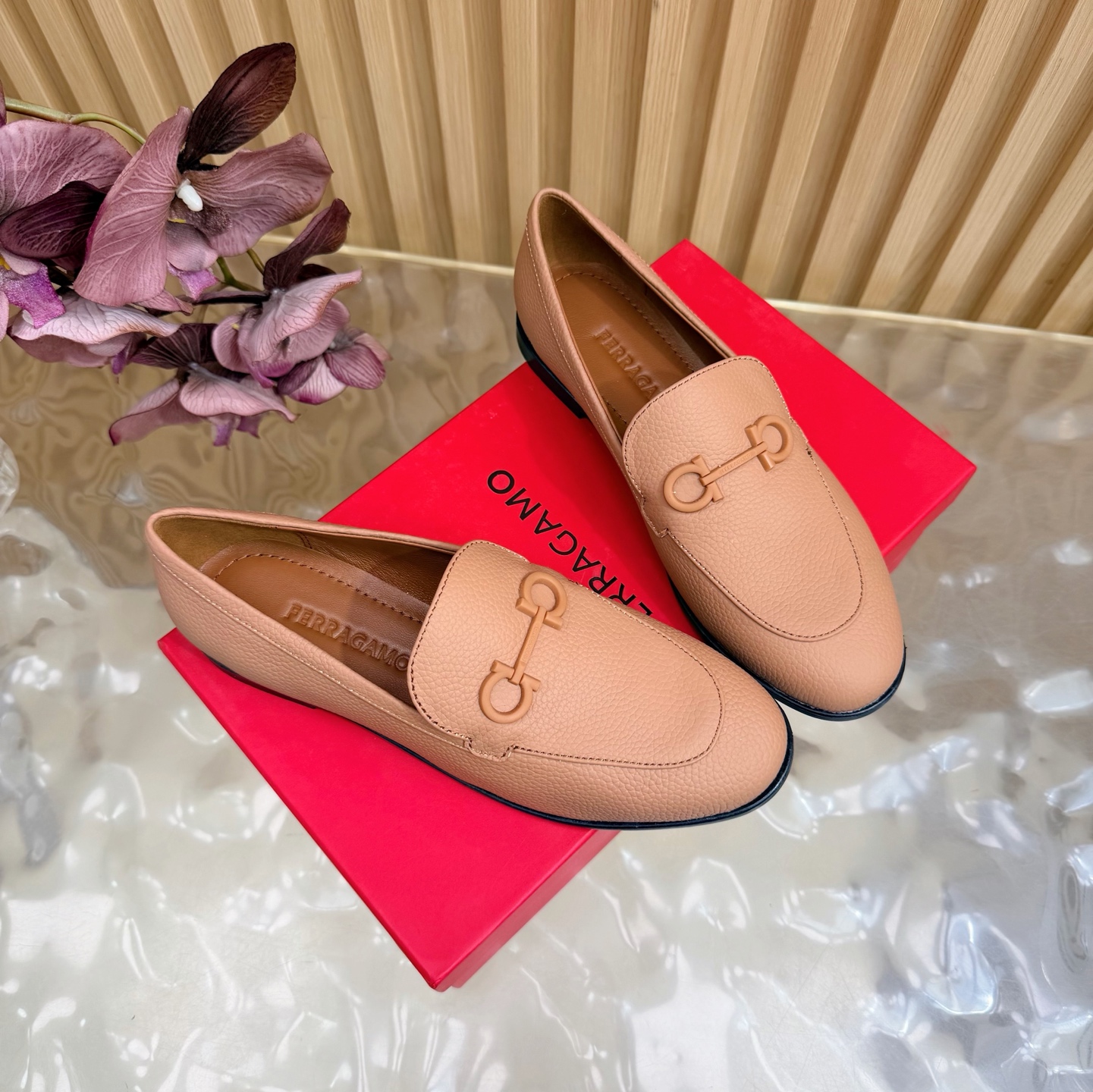 Ferragamo Loafer in soft grained calfskin