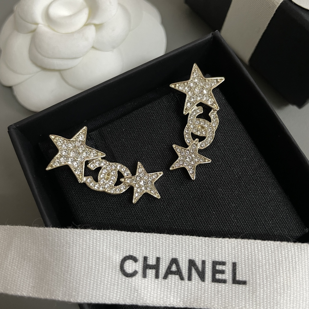 Chanel Fashion Earrings