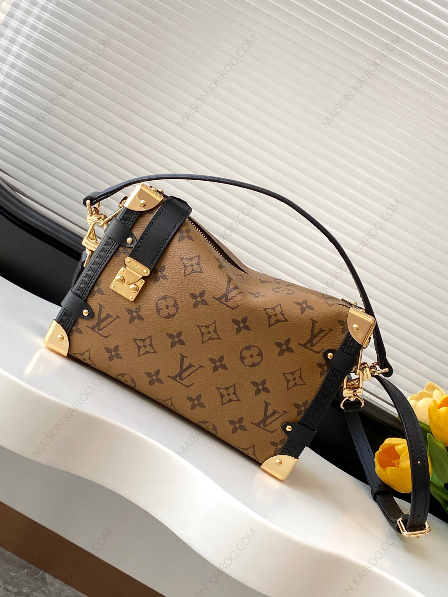Louis Vuitton LV Side Trunk PM /MM Monogram Reverse Canvas Trim S-Lock Soft Shoulder Bag - KAIROO