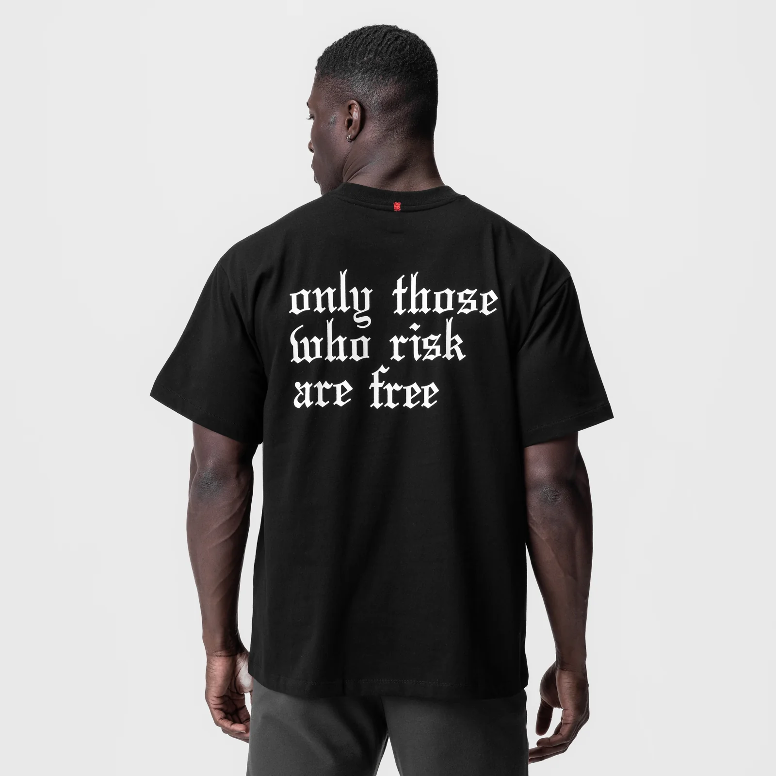 0797. Tech Essential Relaxed Tee - Black/White 