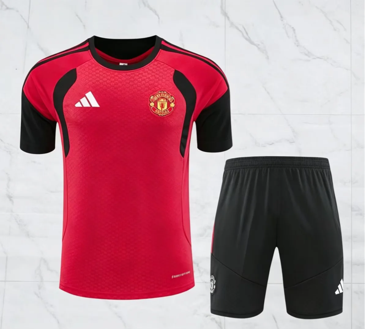 2026/27 Manchester United Straining Levver Red Fans Soccer Jersey 1:1 Thai Quality