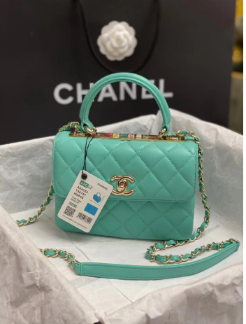 CHANEL Green crossbody bag