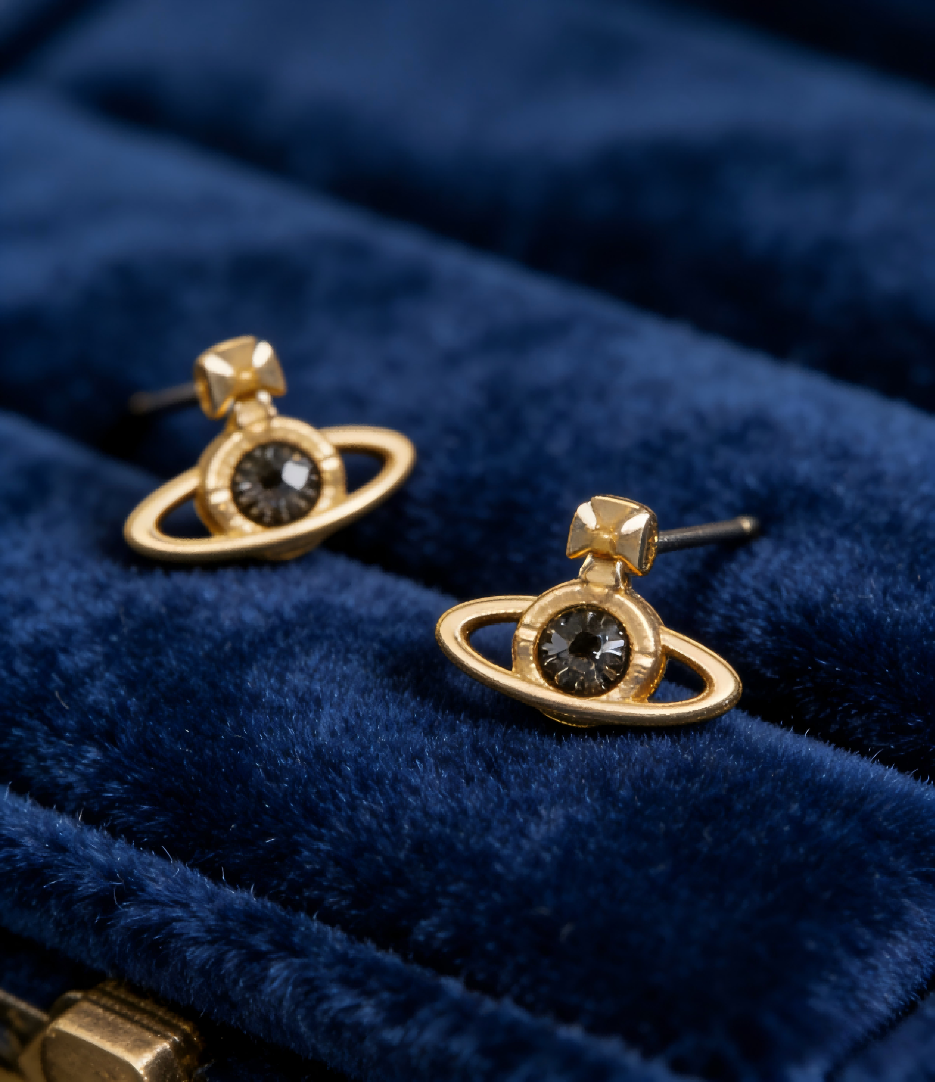 2026 New Vivienne Westwood Gold Tone Black Crystal Mini Saturn Orb Stud Earrings for Women, Trendy Y2K Aesthetic Dainty Jewelry, Perfect for Daily & Party Wear