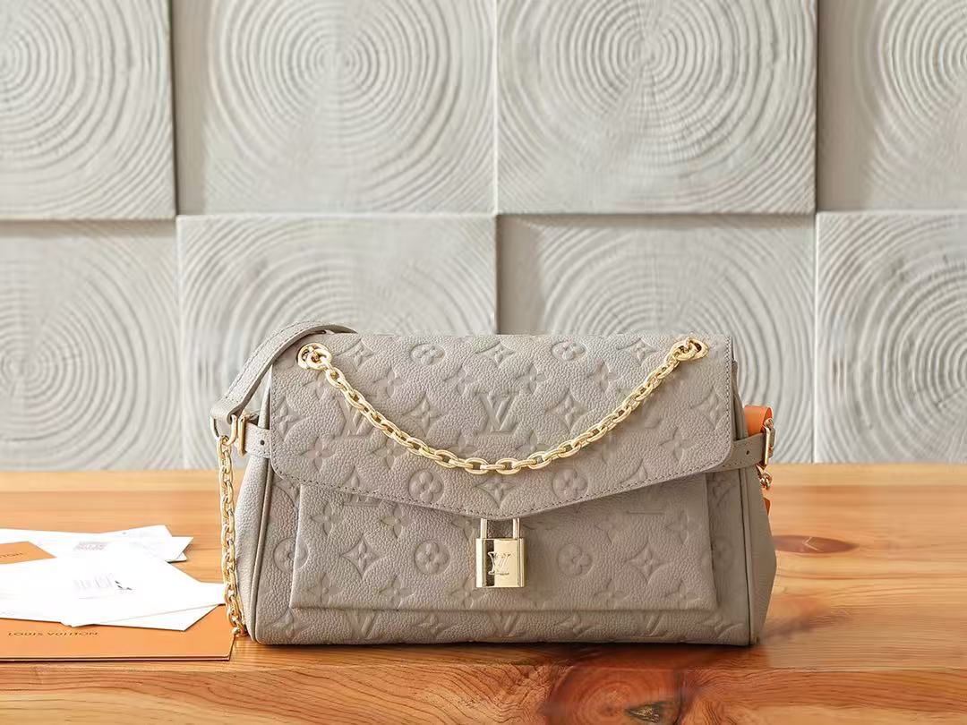 Louis Vuitton LV ANYTIME FLAP BAG