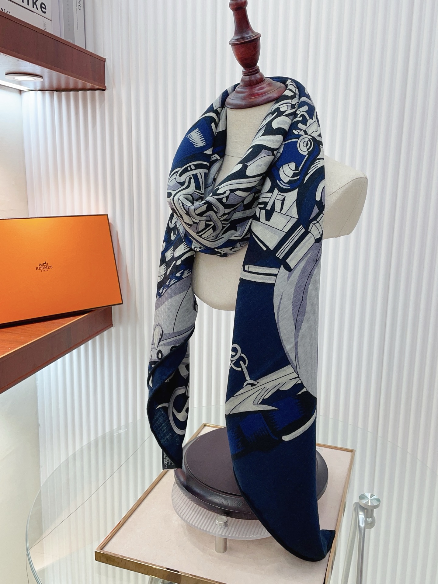 Hermes Shawl 140cm
