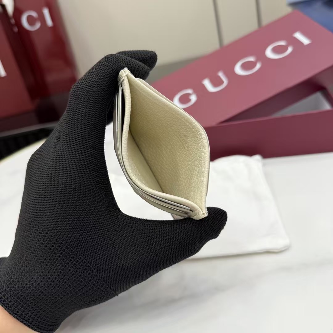 Gucci beige wallet card bag