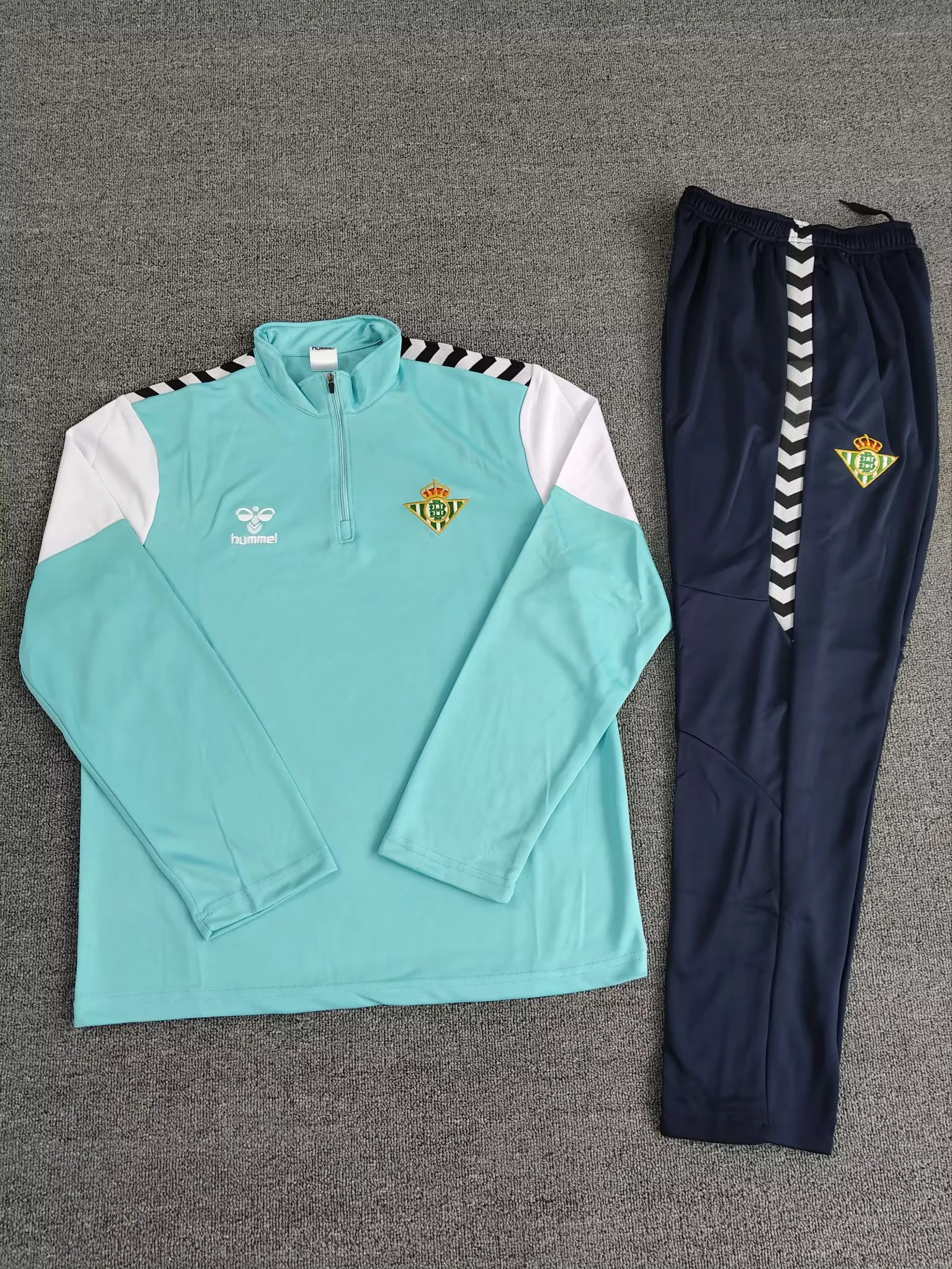 2025/2026 Real Betis Long Zipped Jacket Water Blue Football Shirt Set