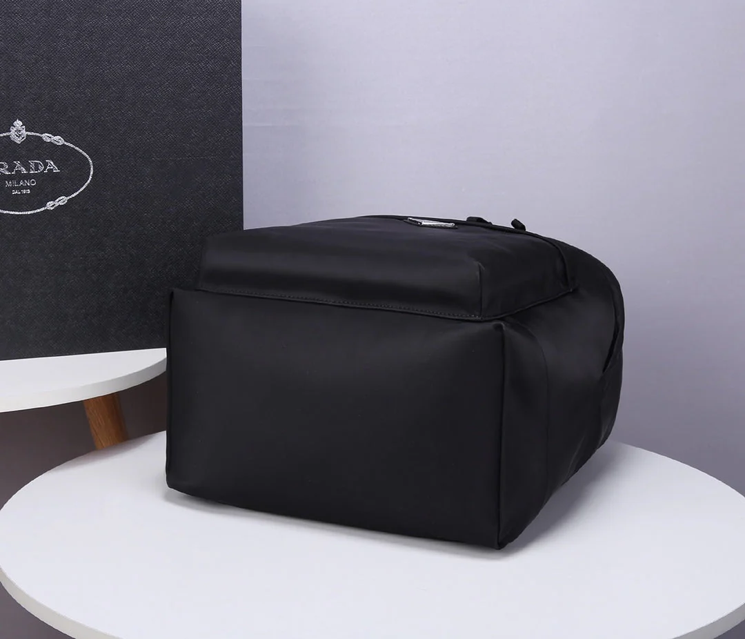 Prada BACKPACK 39 IN BLACK RE-NYLON AND SAFFIANO LEATHER