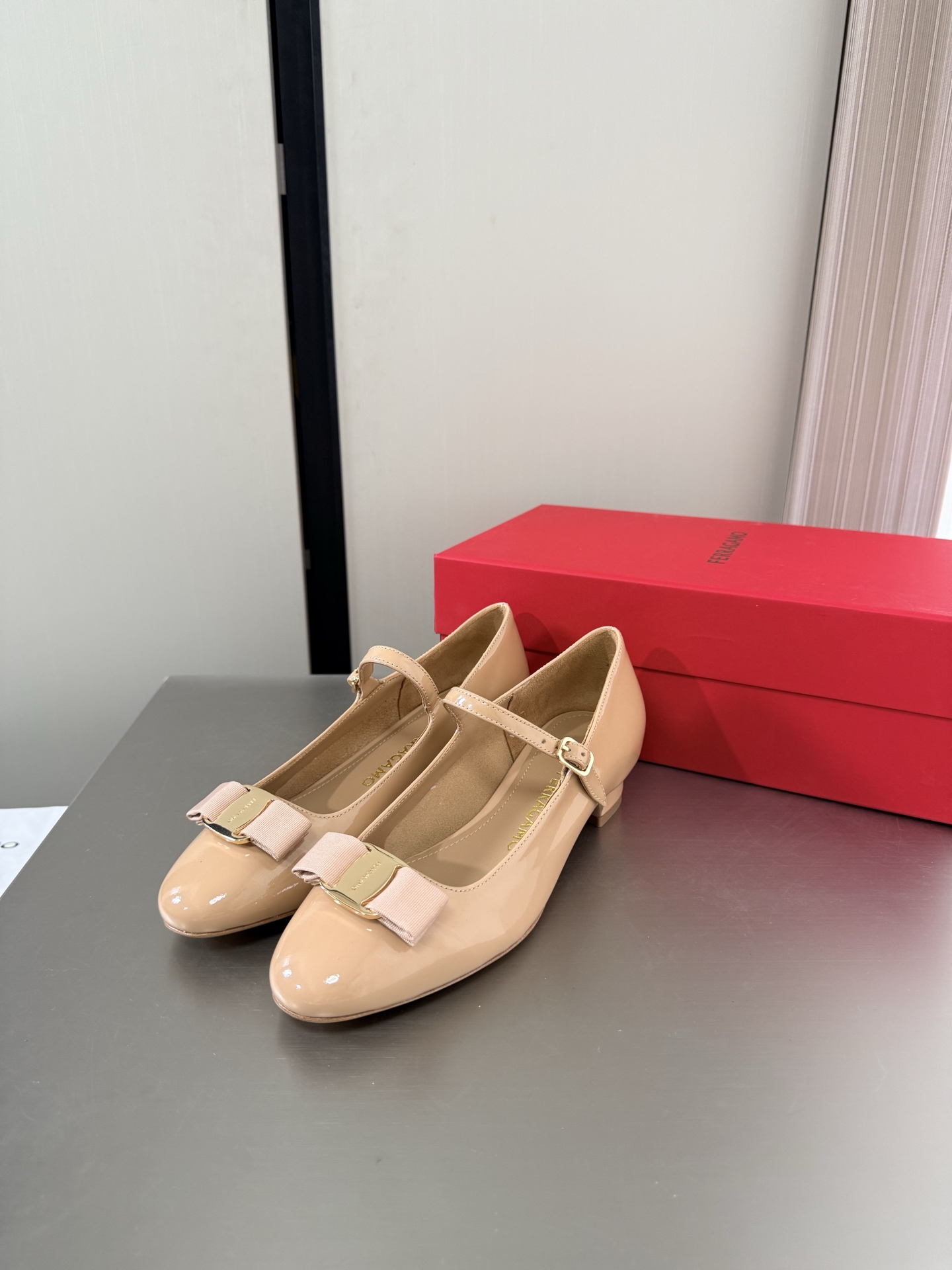 Ferragamo Shiny Leather Mary Jane Pump