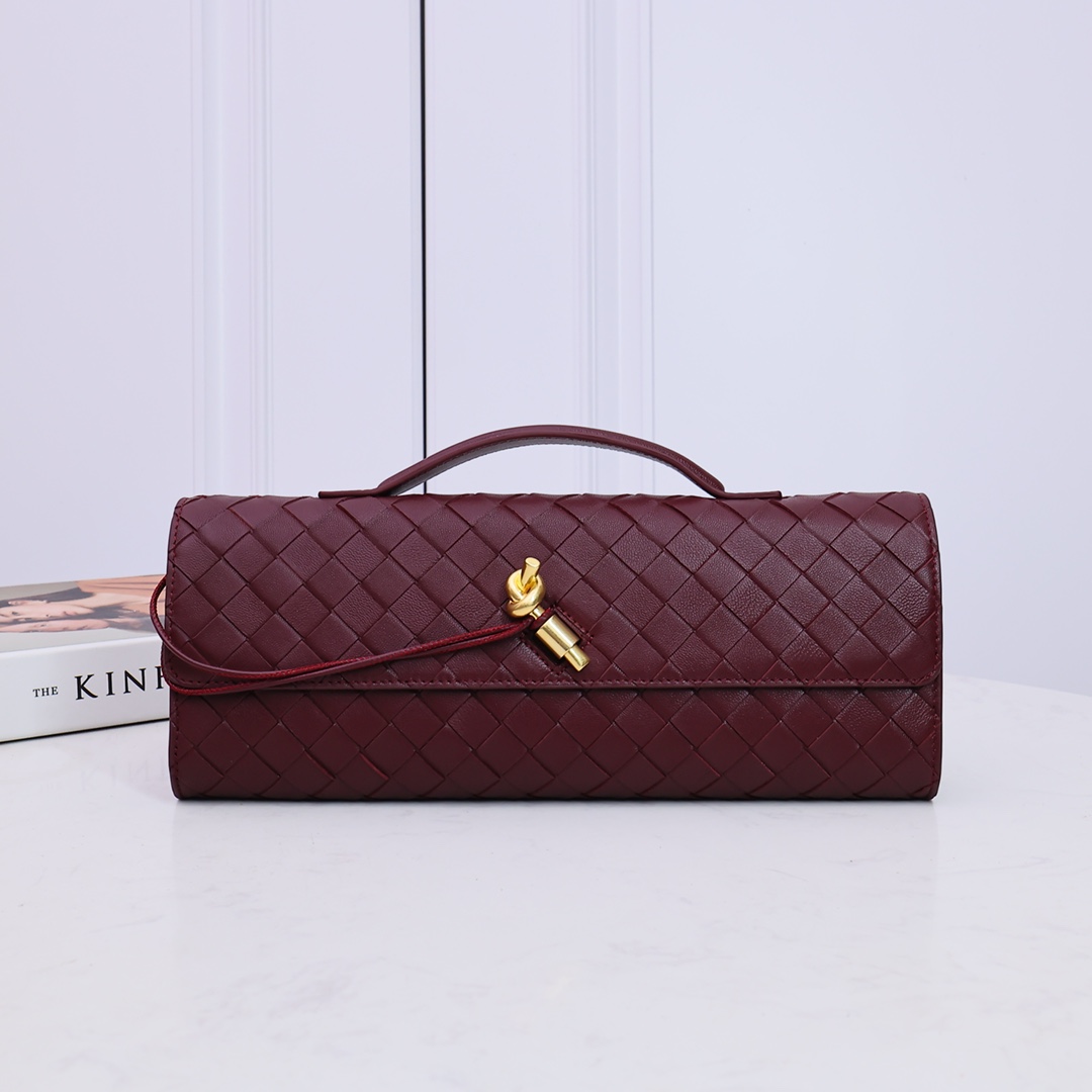 Bottega Barolo Andiamo Clutch Intrecciato leather