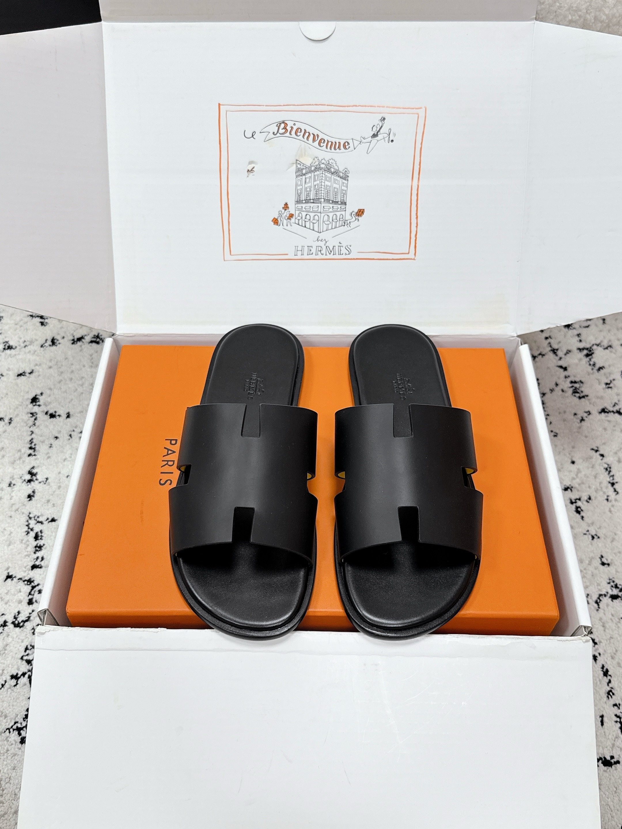 Hermes Men's leather sandal