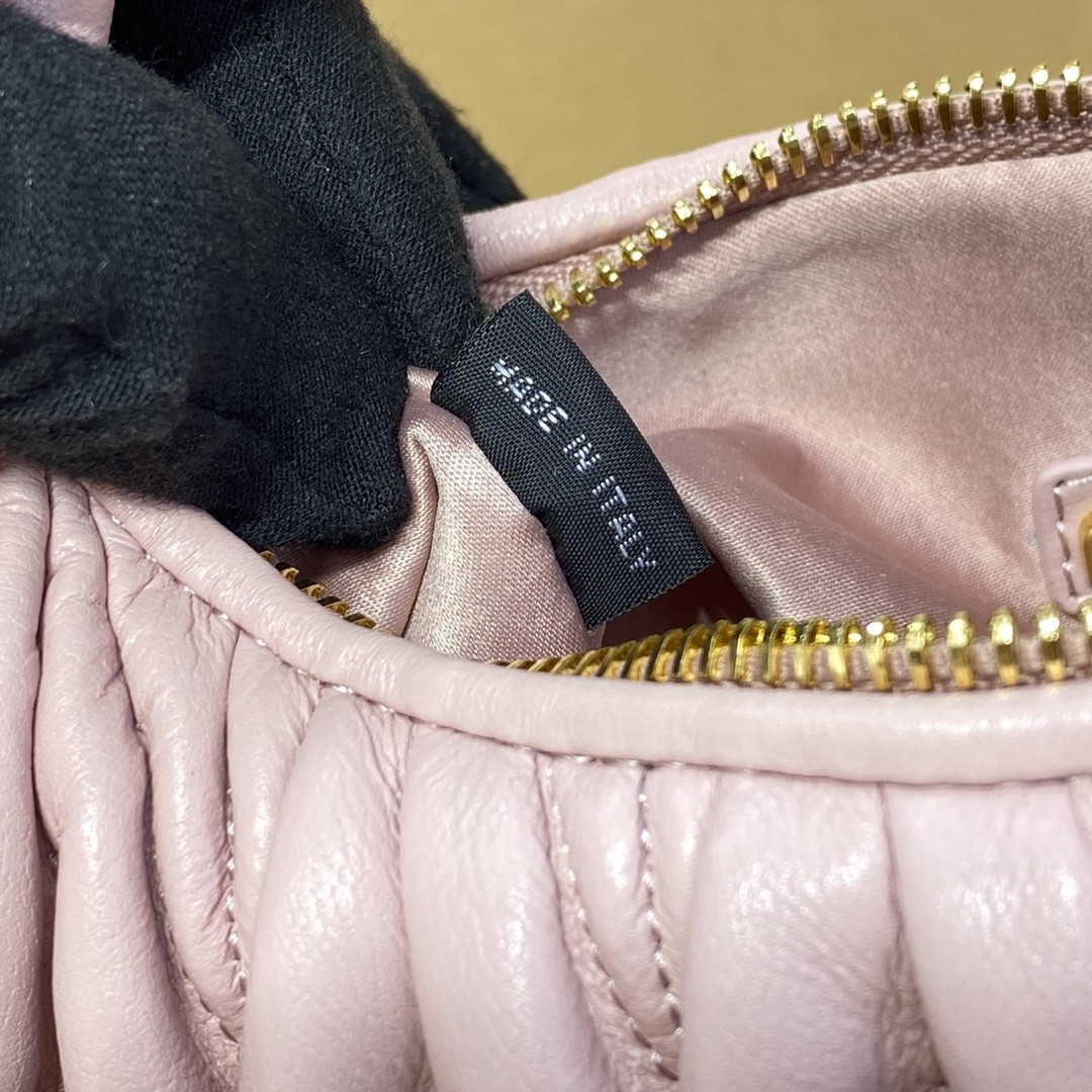 MiuMiu miuwander Handbag