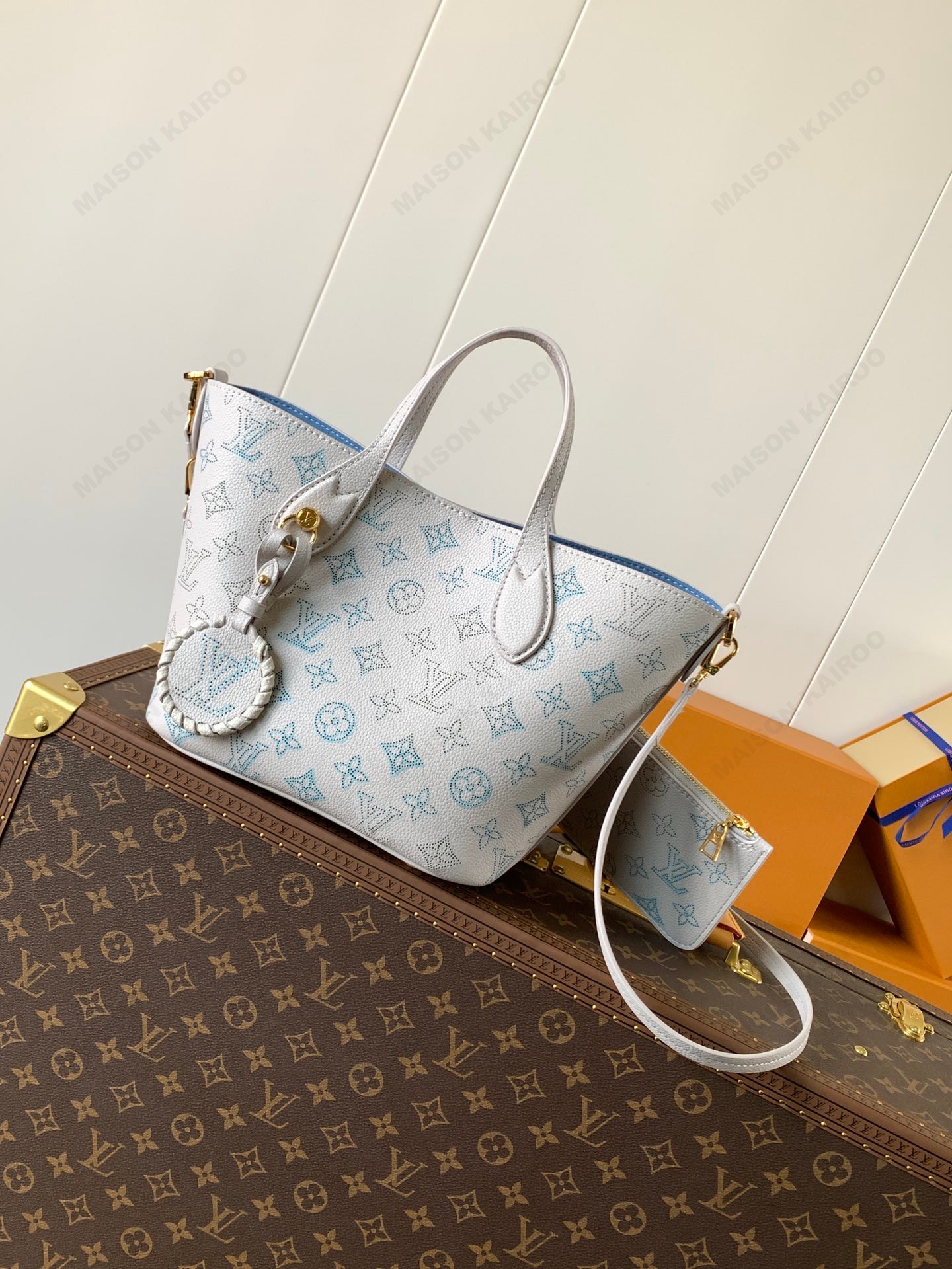 【10A】Louis Vuitton LV Mahina Blossom PM&MM Grey Blue Perforated Monogram Leather Basket Handle Tote Bag - KAIROO