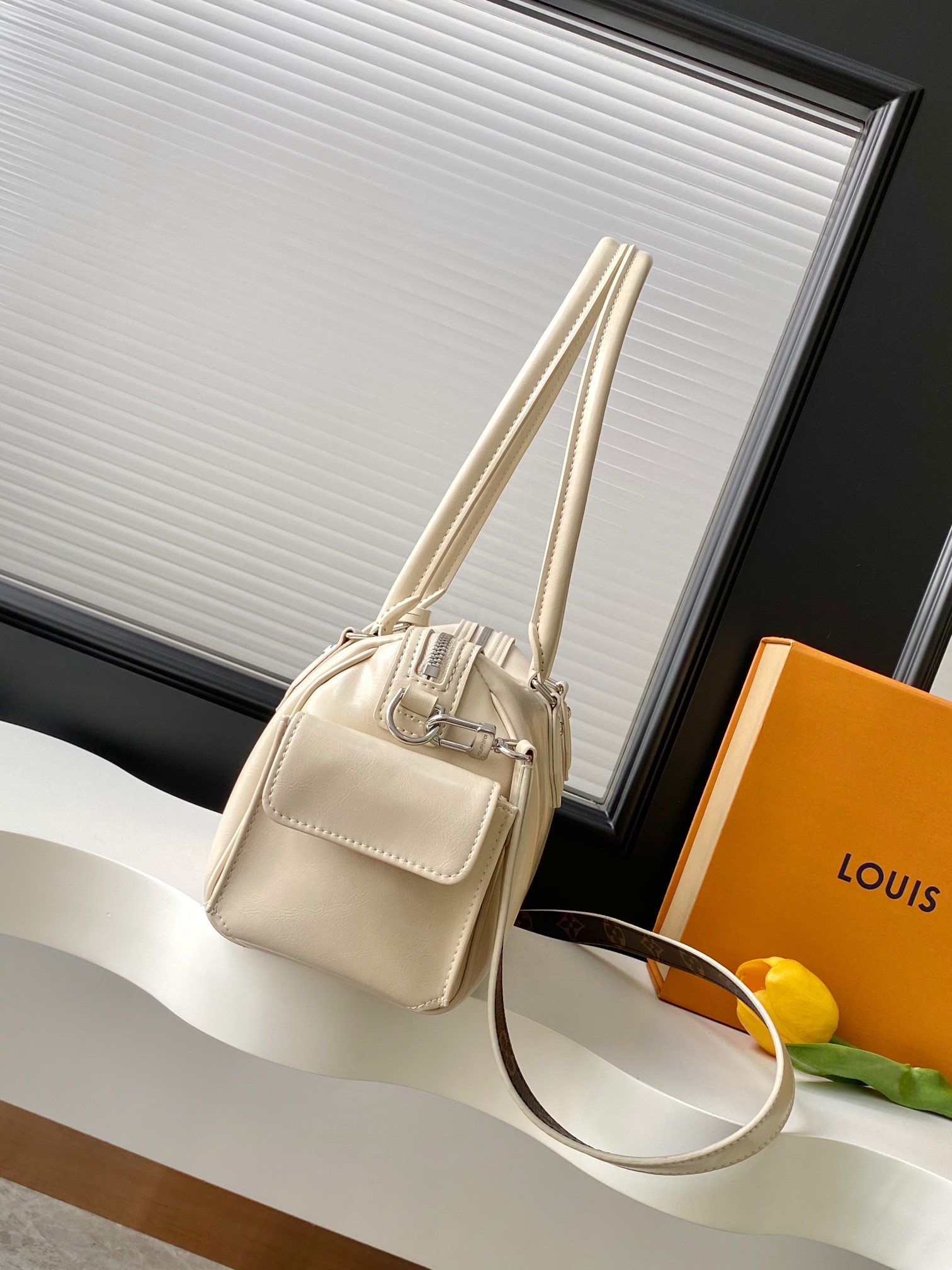 Louis Vuitton LV Speedy Cargo Vibe handbag