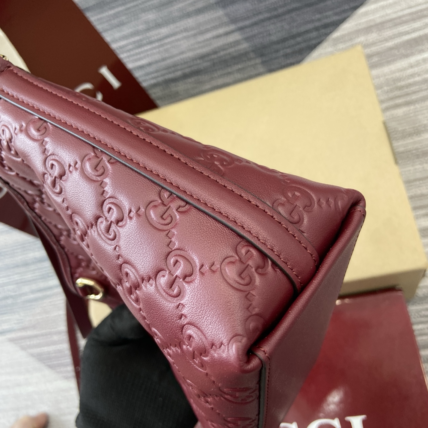 Gucci Bags GG Emblem GG Embossed Leather 847090
