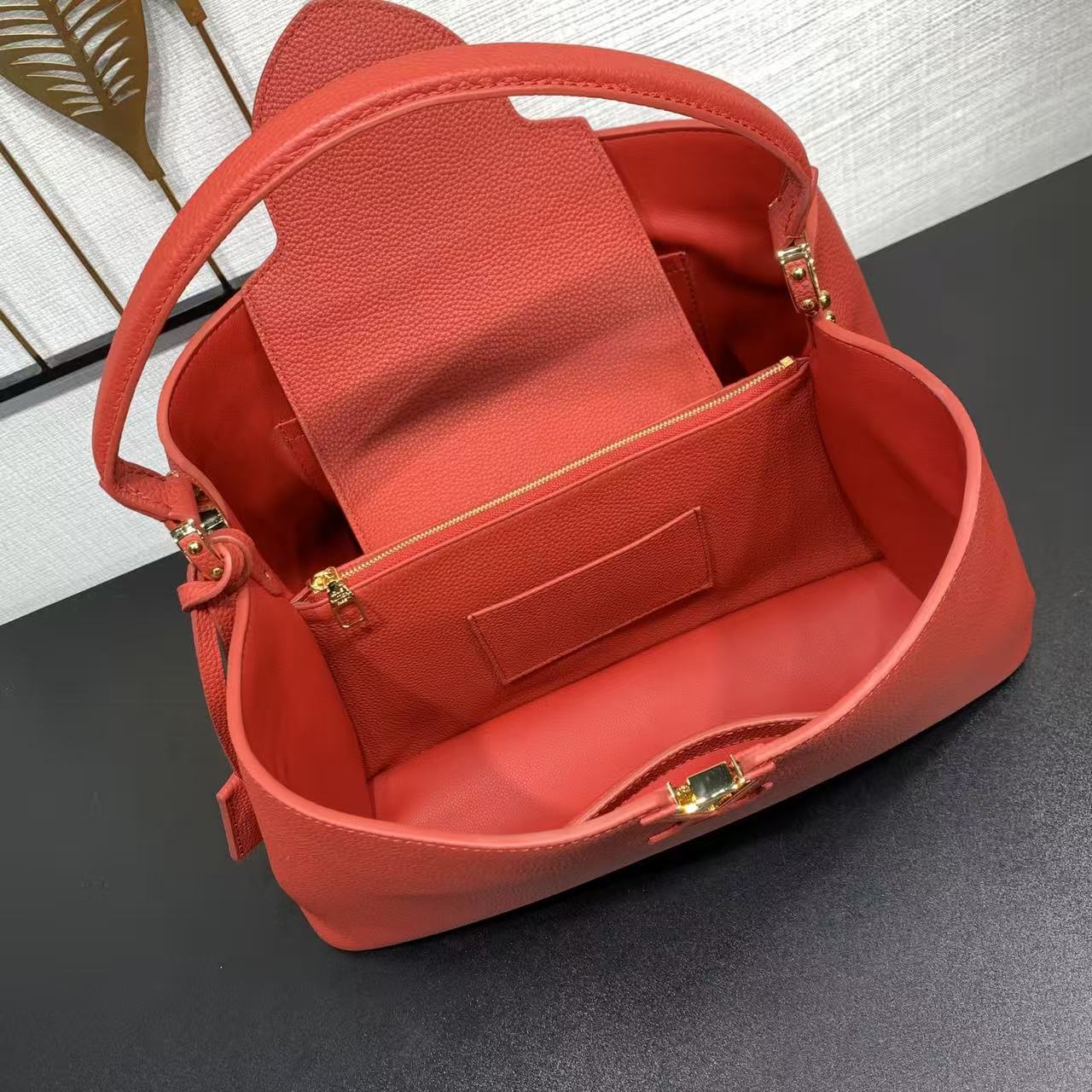 Louis Vuitton new Capucines handbag in red