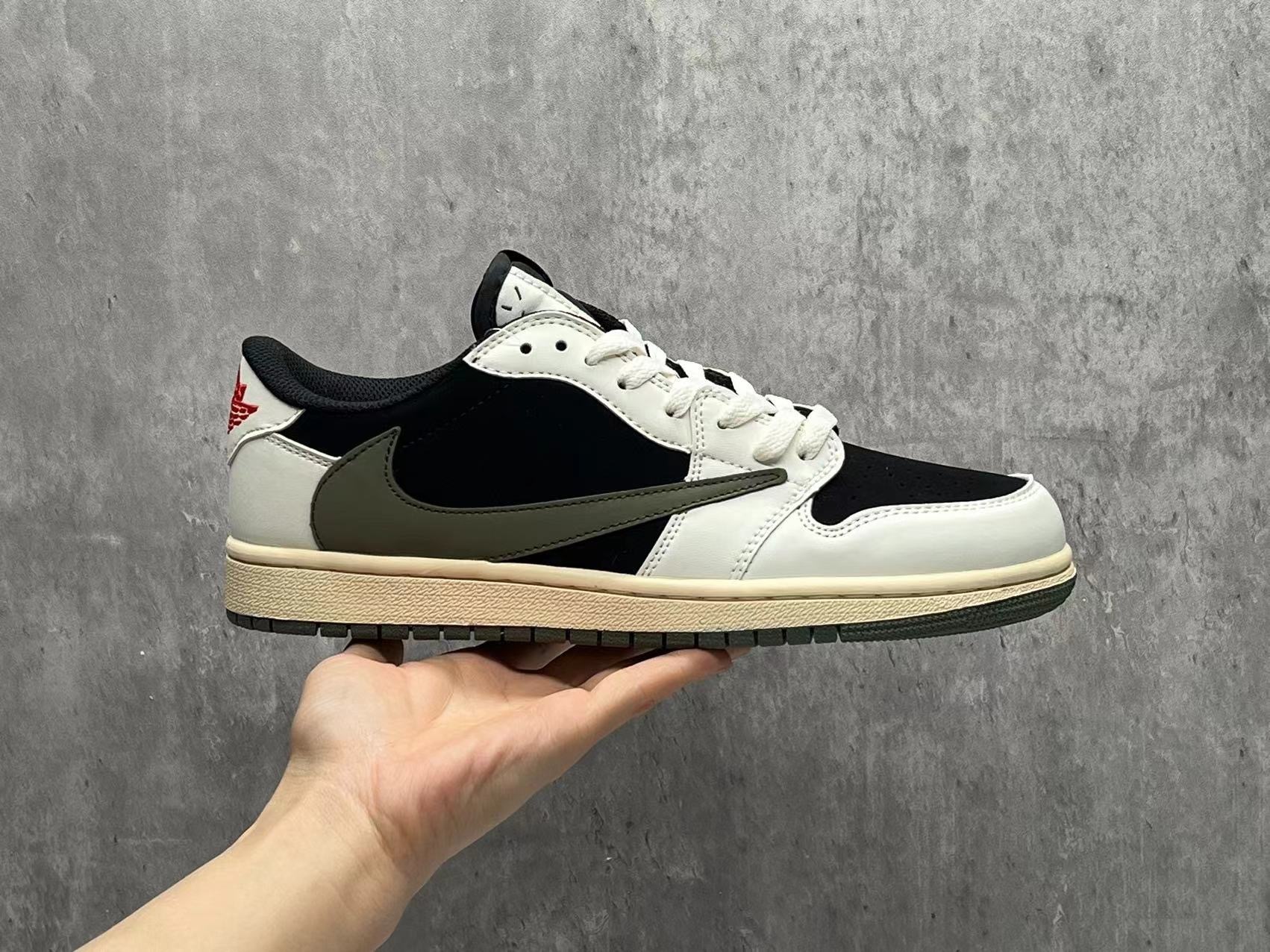 2025-26 AJ1 US Men's Sizes6 to 11 in half sizes Black Green Low cut Inverted Hook Shoes tianlong