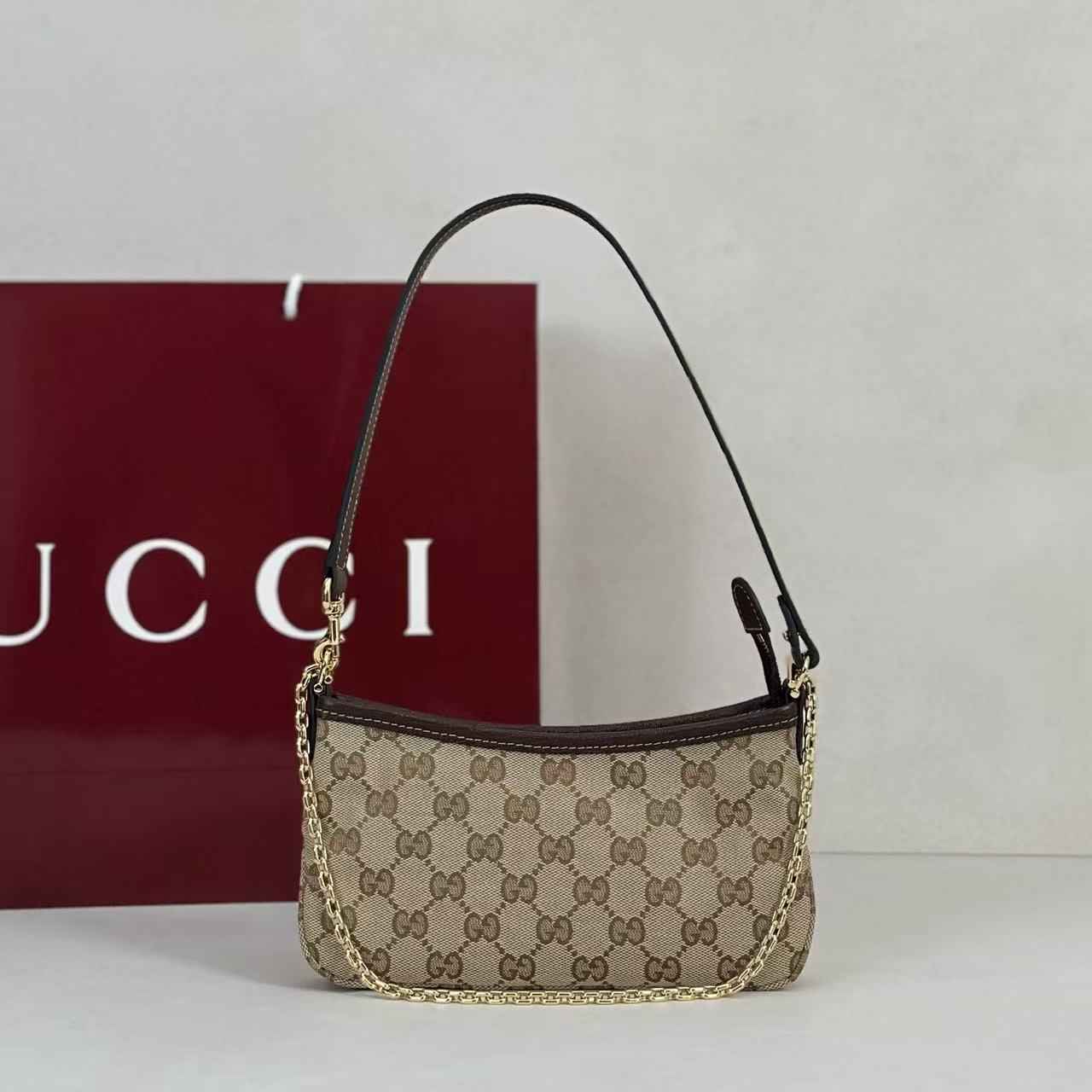 GUCCI gold chain single-shoulder bag