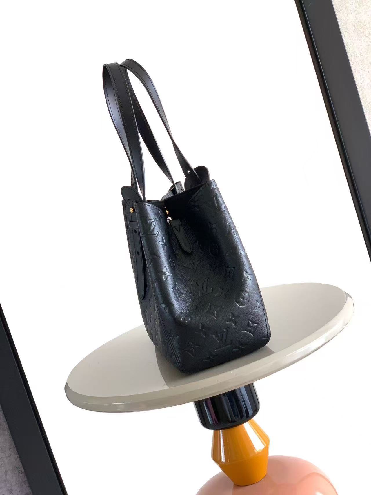 Louis Vuitton LV ALL IN ONE