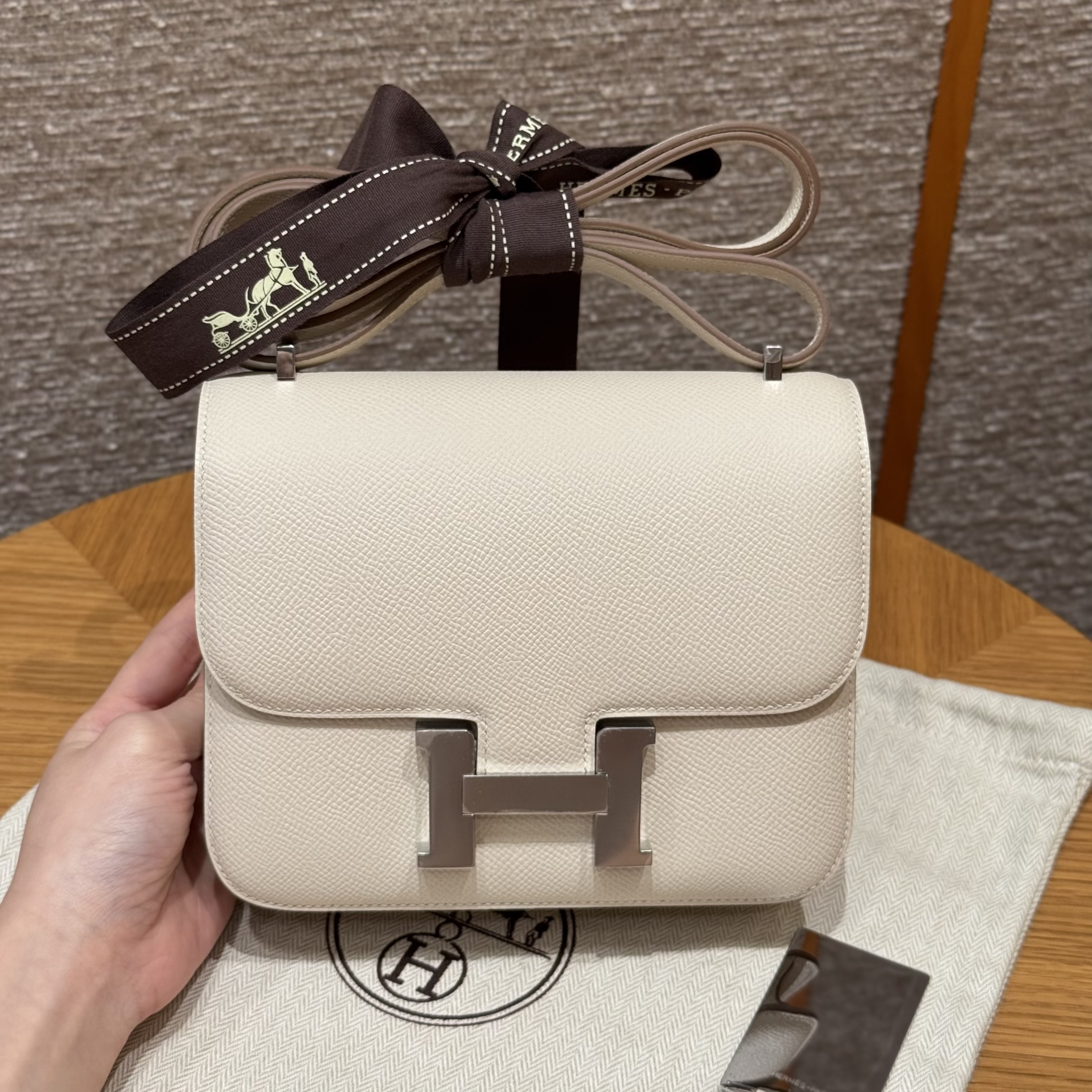 Hermes Craie Epsom Constance 18
