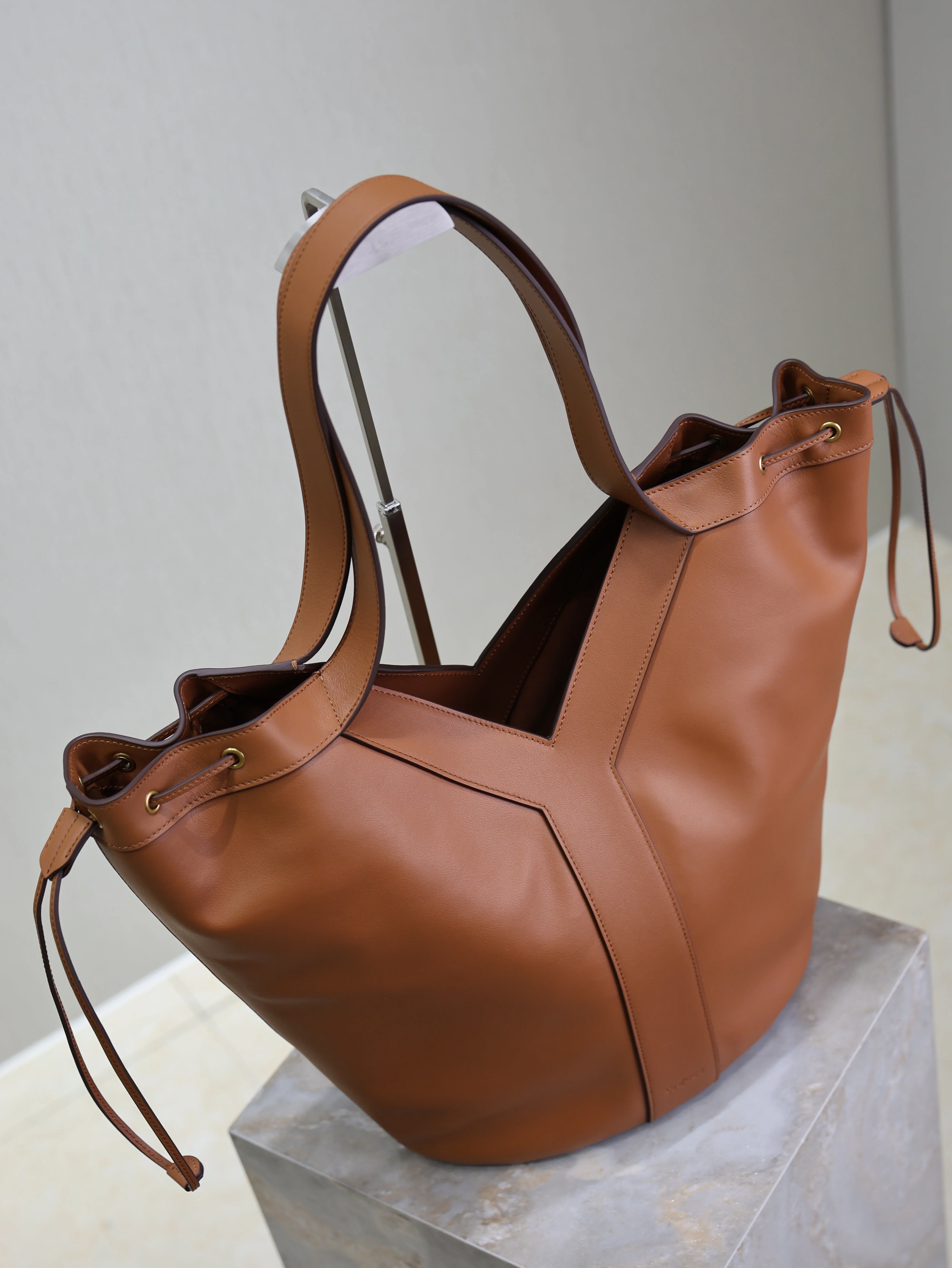 Saint Laurent YSL  Large Leather tote Bag Caramel Leather