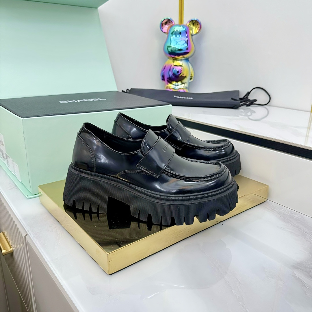 Balenciaga Trooper Black Shiny Leather Lug Sole Chunky Platform Square Toe Loafers - KAIROO