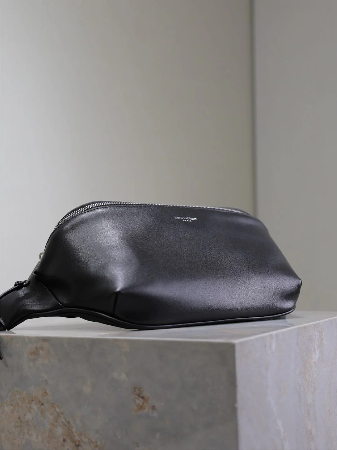 Saint Laurent YSL Classic Bag 26cm Black Lambskin