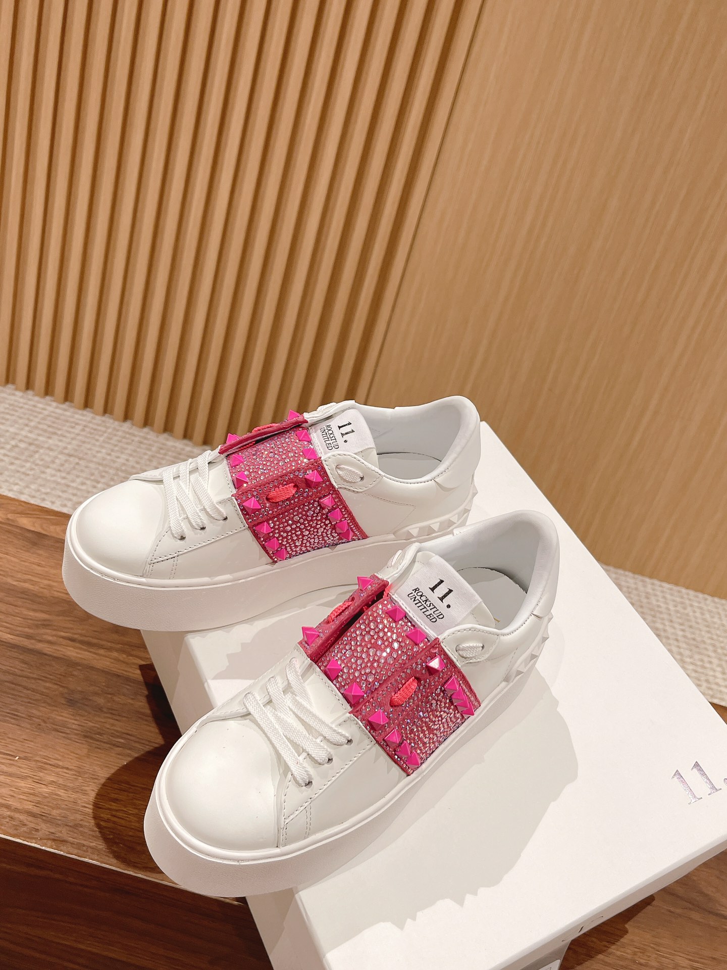 Valentino Garavani White Leather Fuchsia Crystal Band Rockstud Untitled Low Top Platform Sneakers - KAIROO