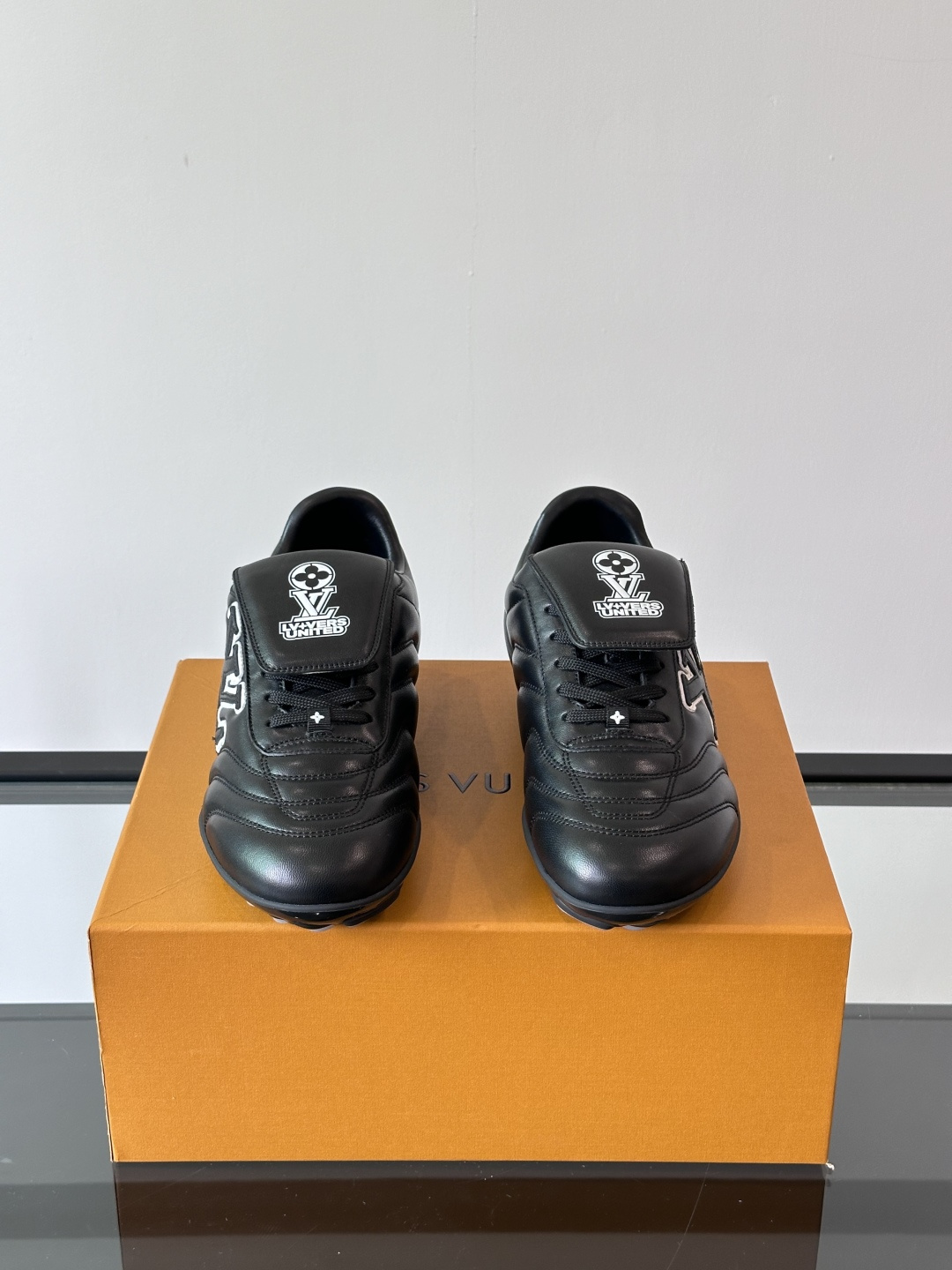 Men's LV Footprint Soccer Sneaker