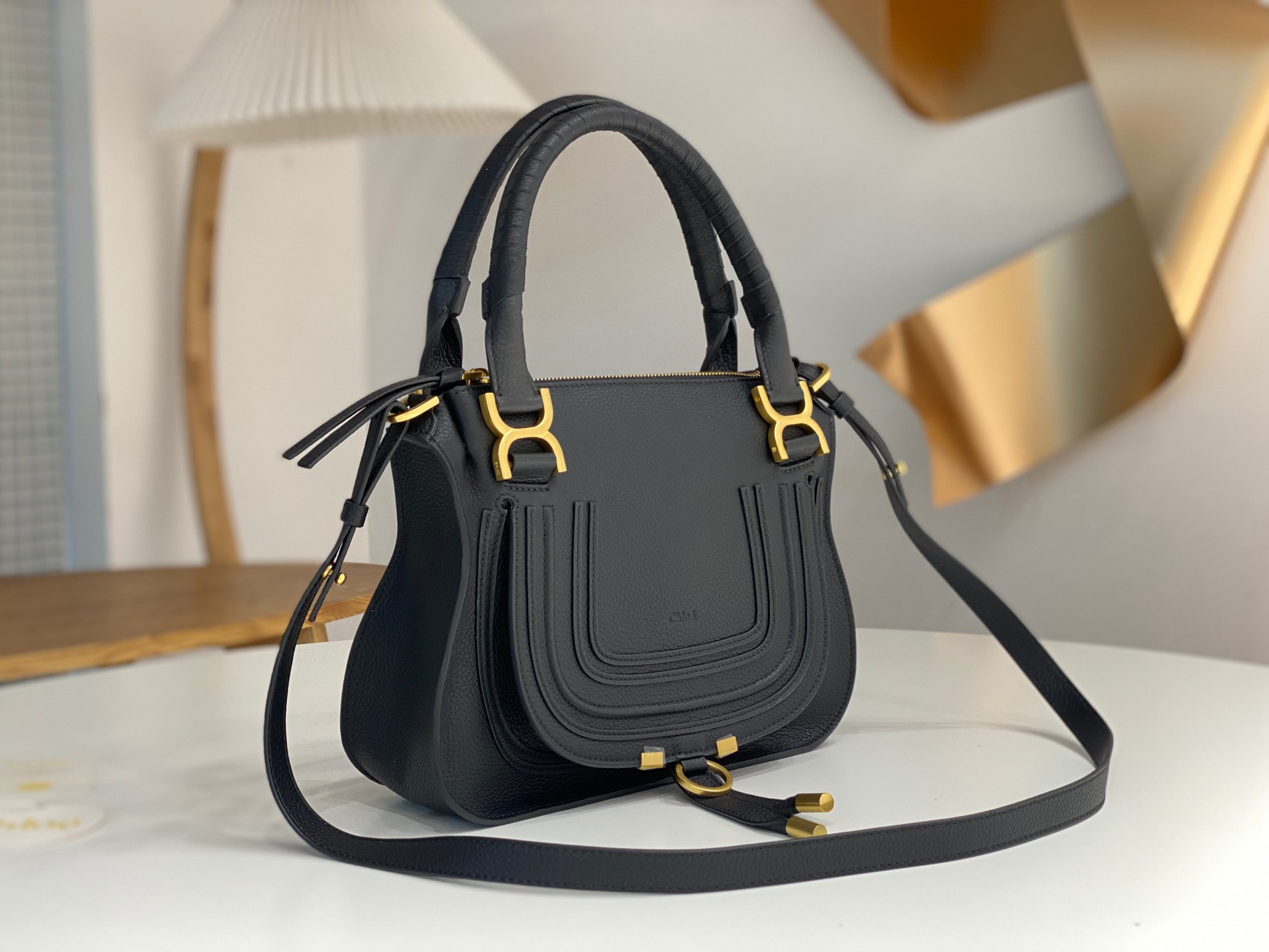 Chloe Small Marcie Bag in Grained Leather-Black