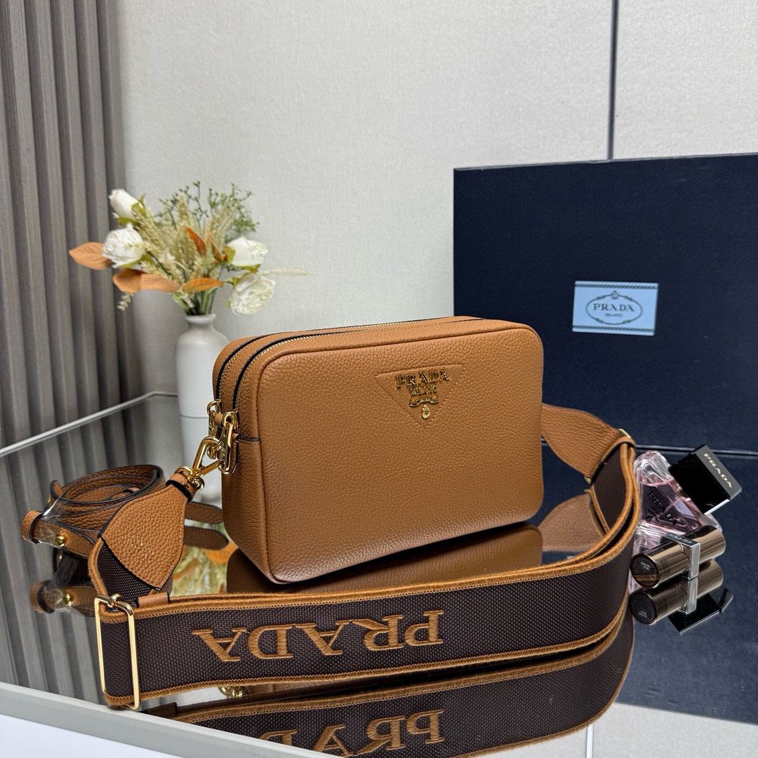Prada Small leather shoulder bag-Caramel 1BH082