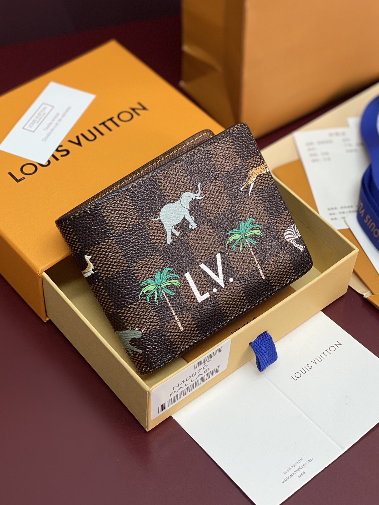 N40870 LV Men's Multiple Wallet x The Darjeeling Limited