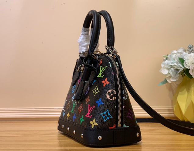 Louis Vuitton LV Crossbody handBag
