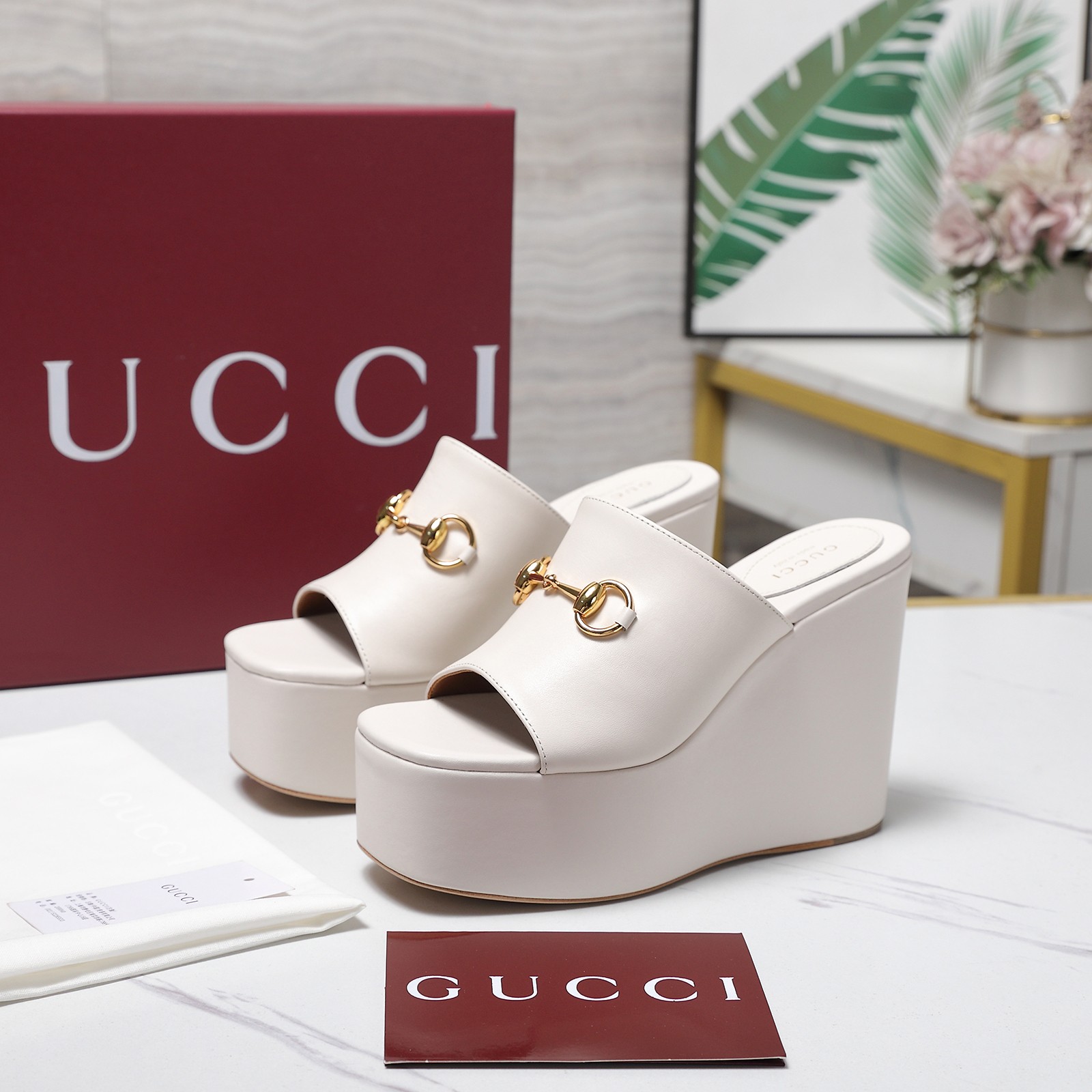 Women's Gucci GG Platform Mule