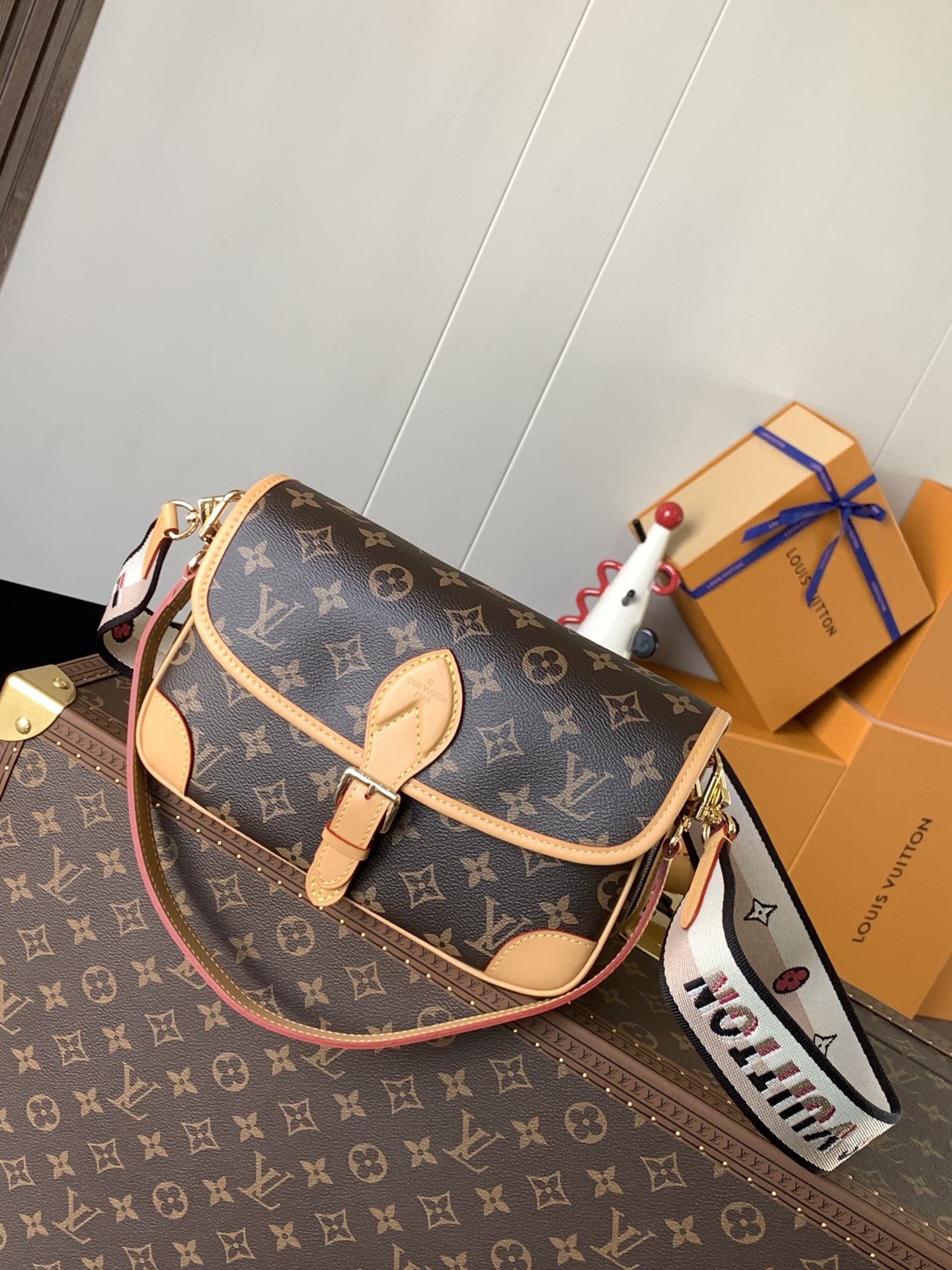 M45985 Diane Satchel in Monogram Canvas