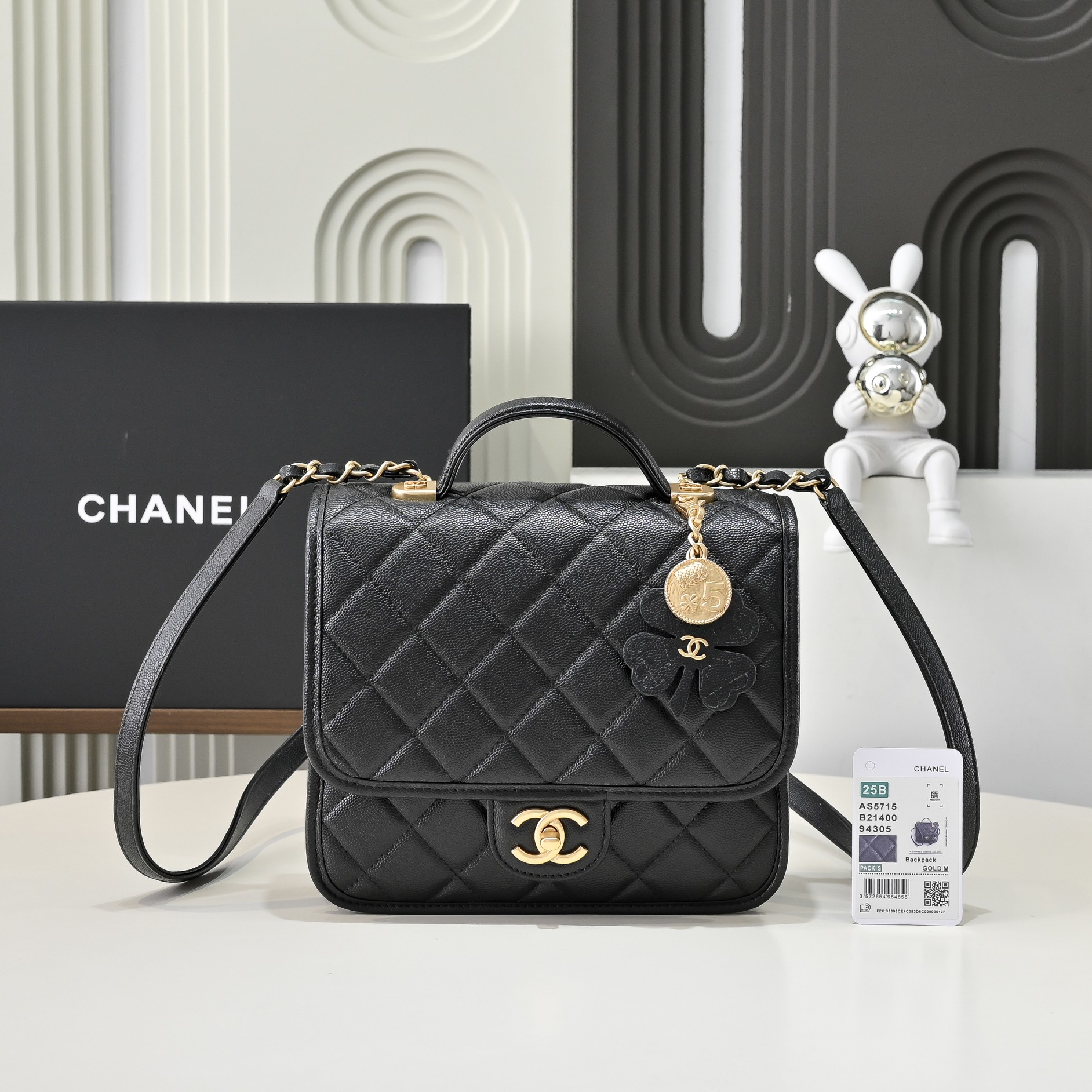 Chanel Bags Cowhide 5715 (10A Mirror Version)