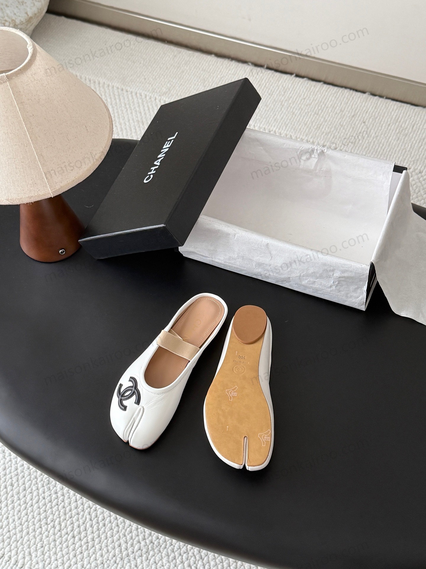 Chanel Lambskin Split Toe Interlocking CC Logo Mules - KAIROO