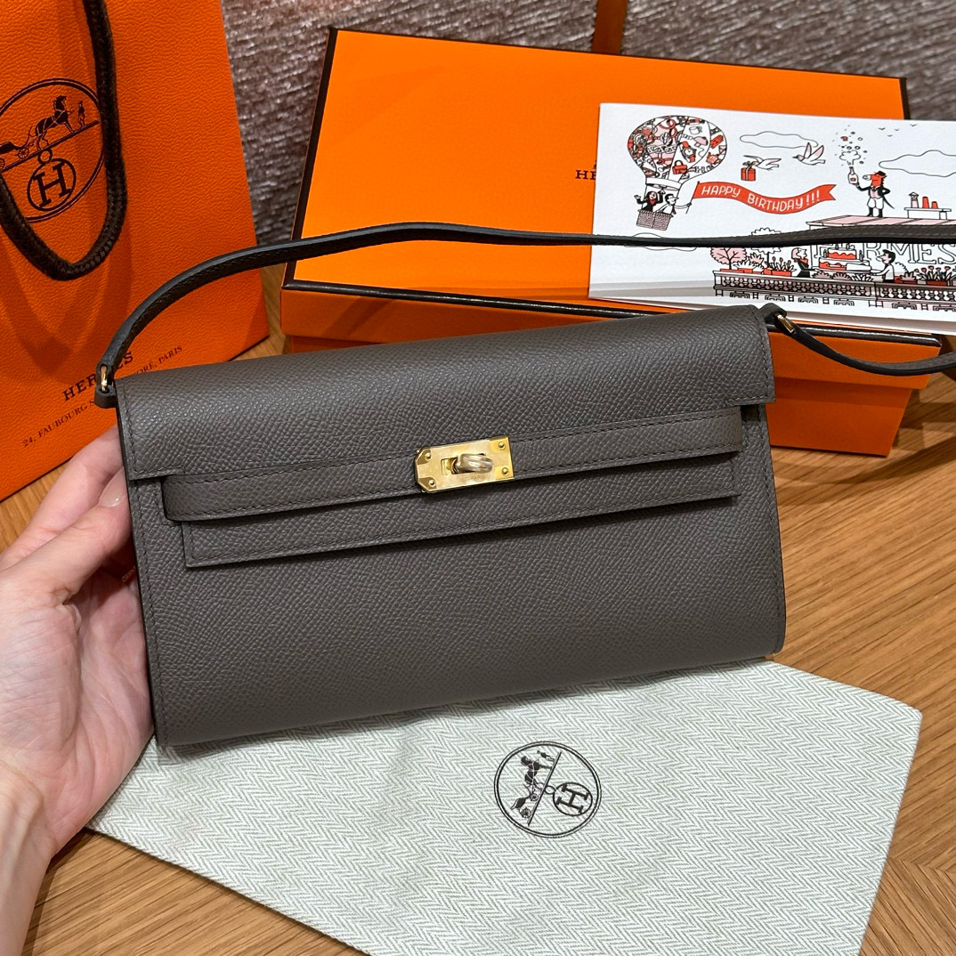 Hermes Etain Epsom Kelly-To-Go Wallet