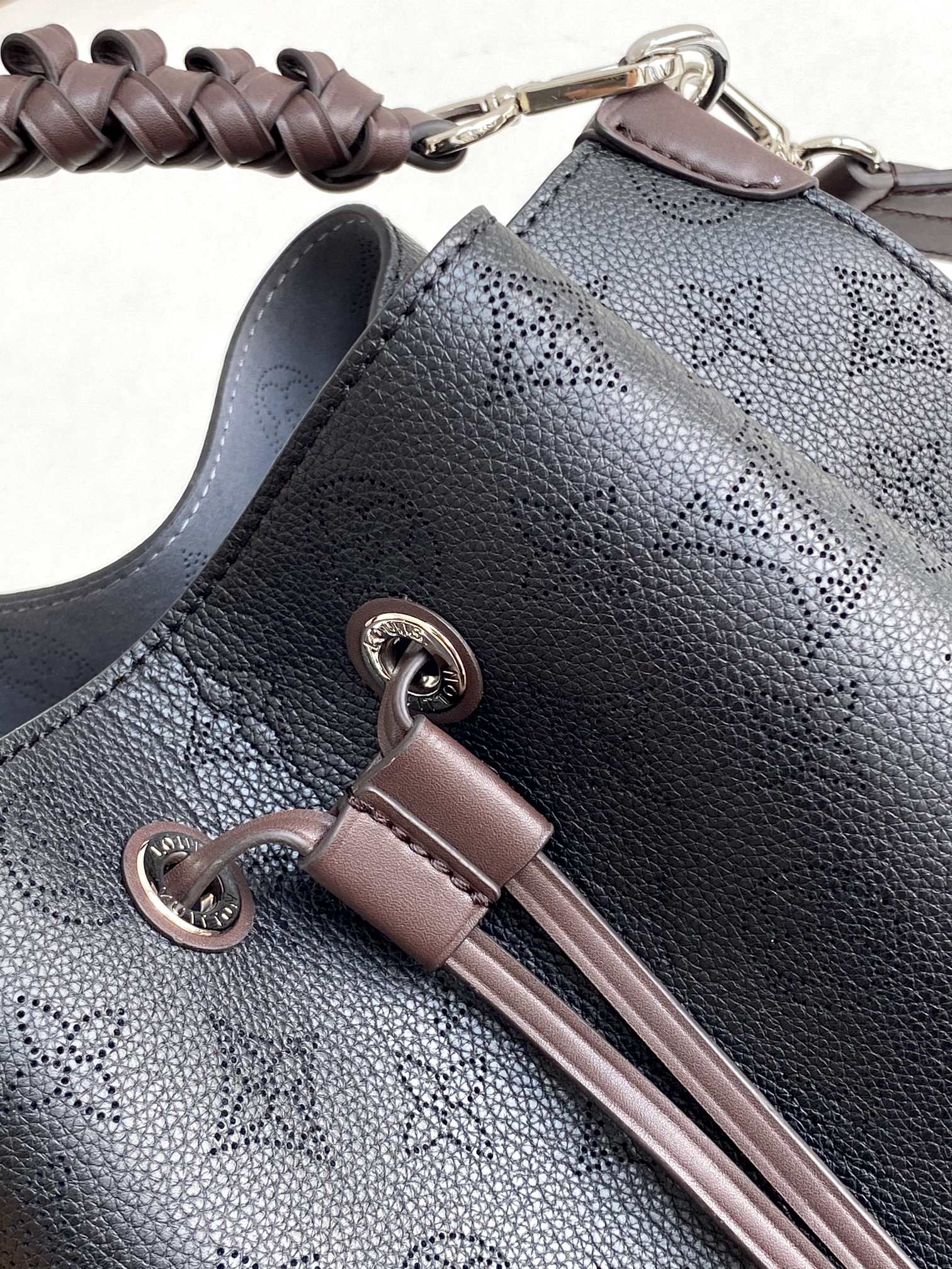 Louis Vuitton LV Muria M55800