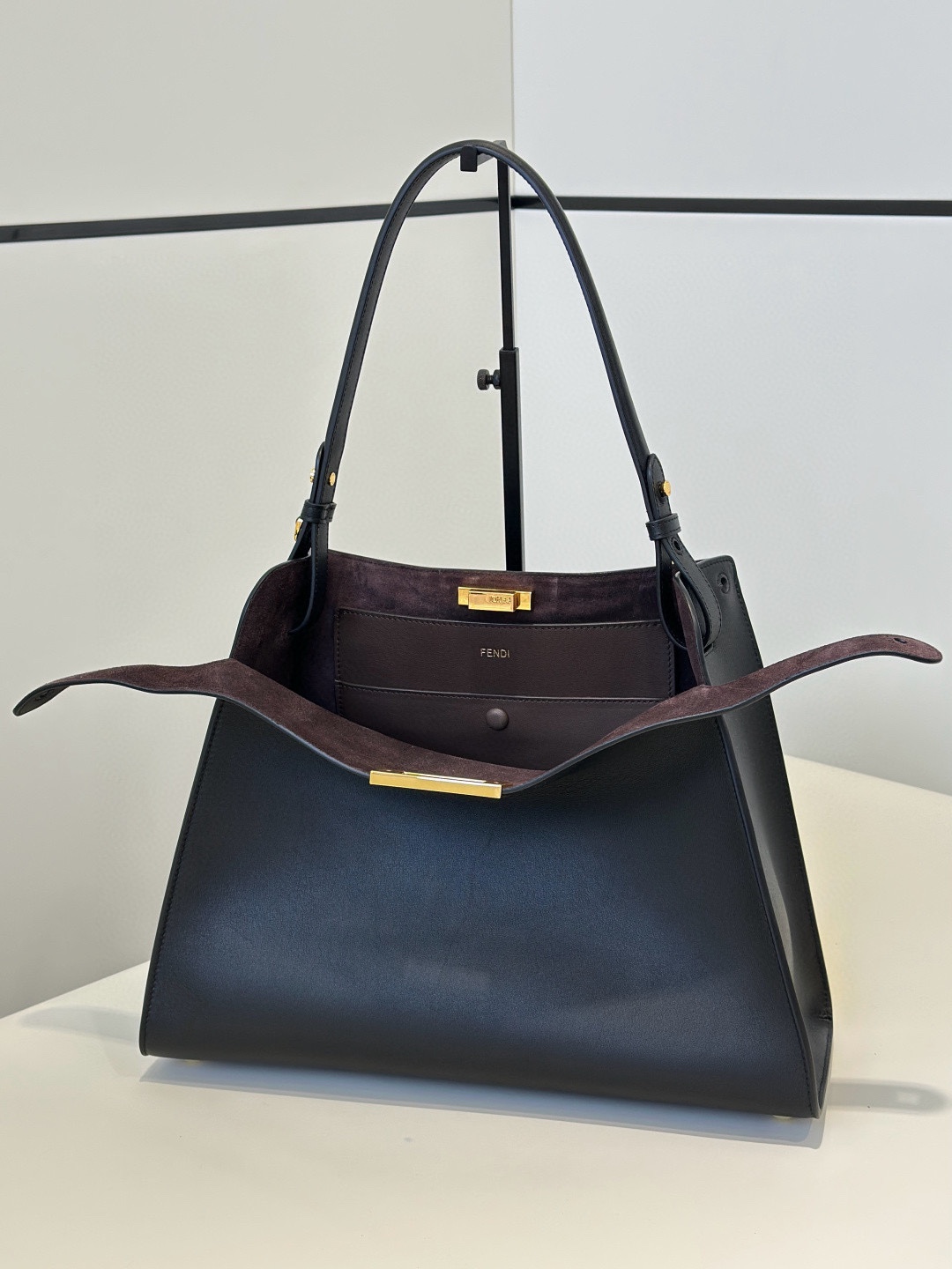 Fendi Medium Fendi Way Leather Bag-Black
