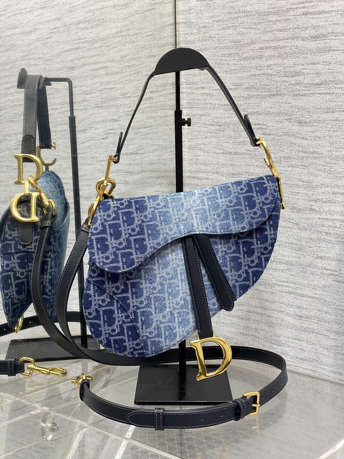 Dior Saddle Bag With Strap in Blue Oblique