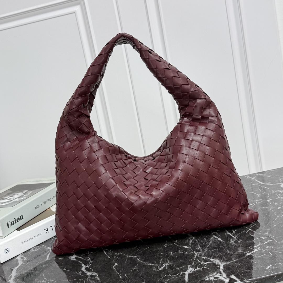 Bottega Veneta Small Hop Hobo Bag in Burgundy Intrecciato leather