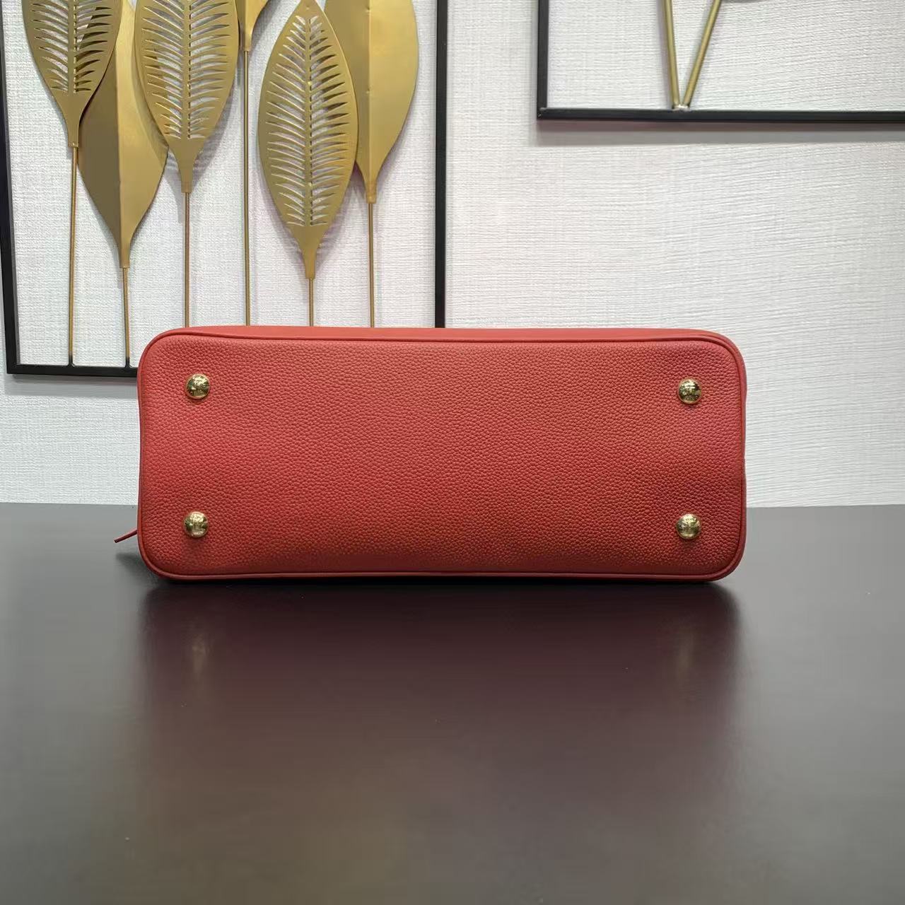 Louis Vuitton new Capucines handbag in red