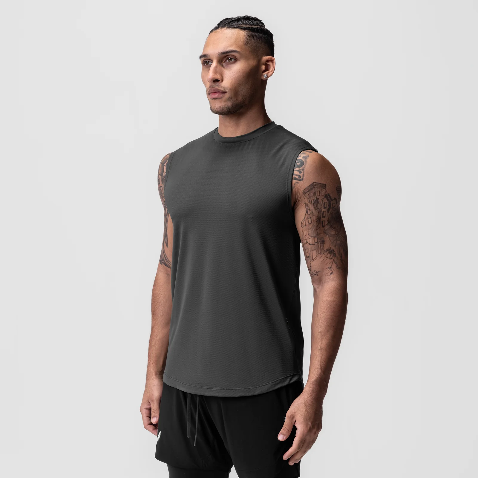 0757. AeroSilver Cutoff Tank - Space Grey