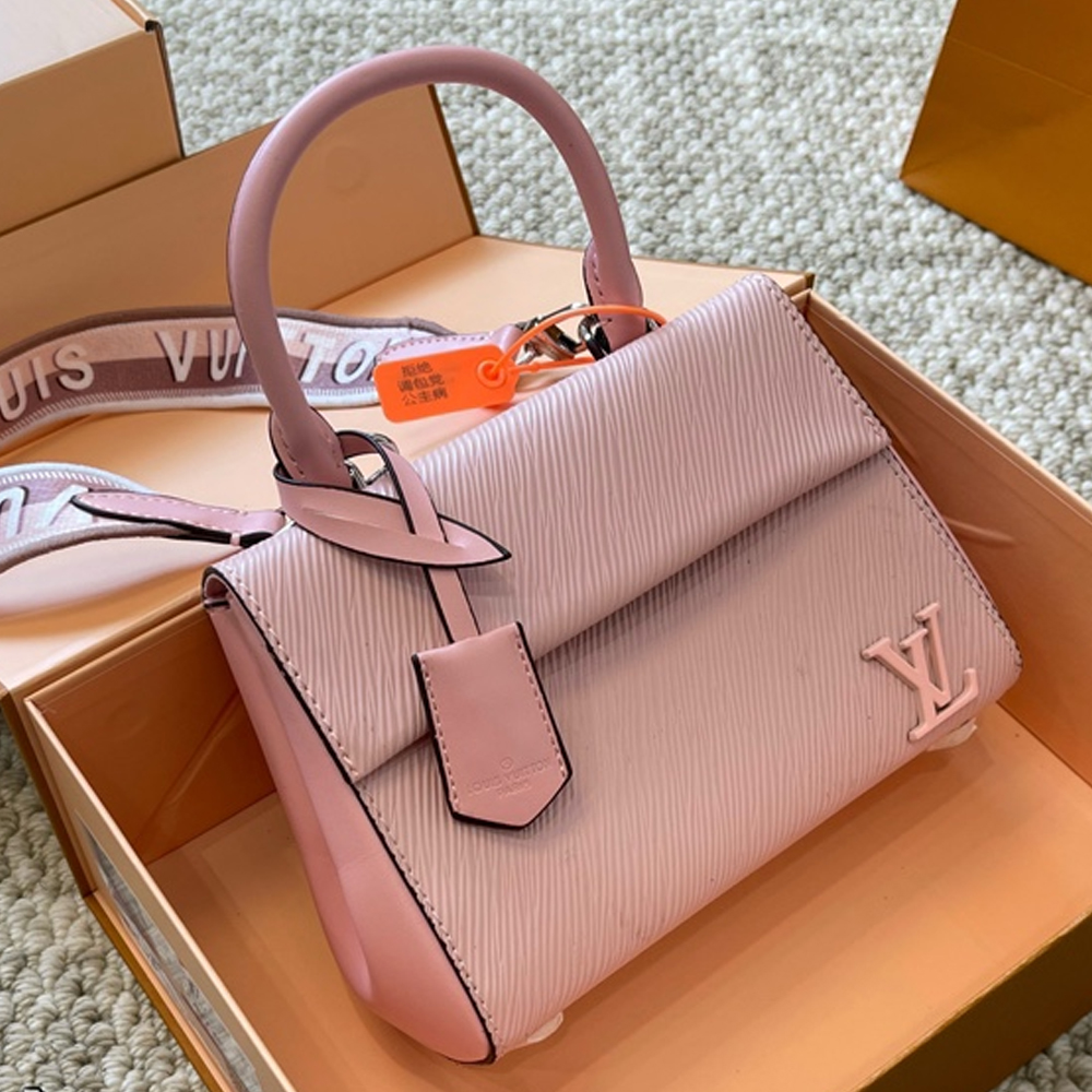 Louis Vuitton LV  Cluny Grained Leather Shoulder Handbag