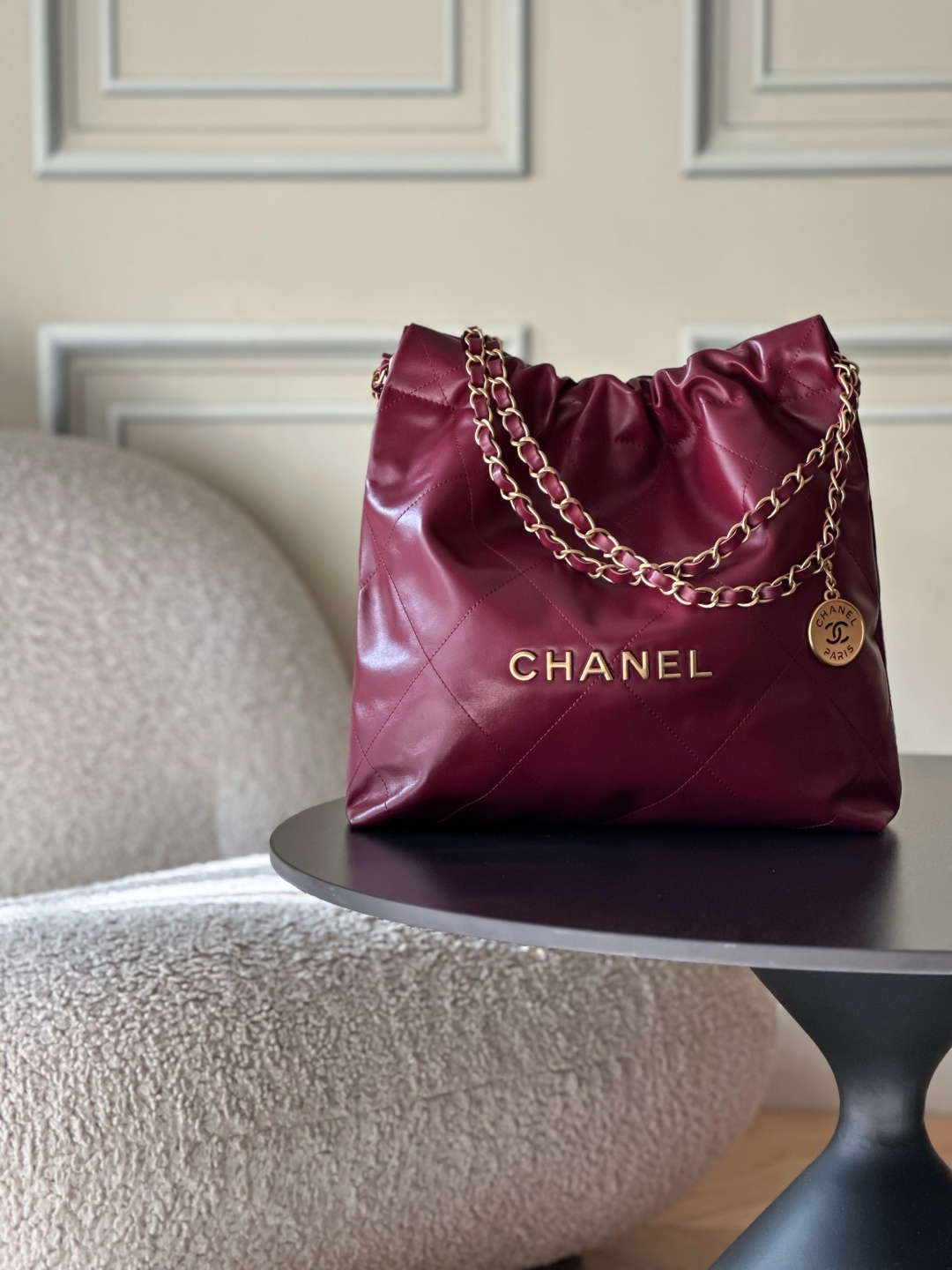 Chanel 22 Small Handbag in Burgundy Shiny Calfskin AS3260