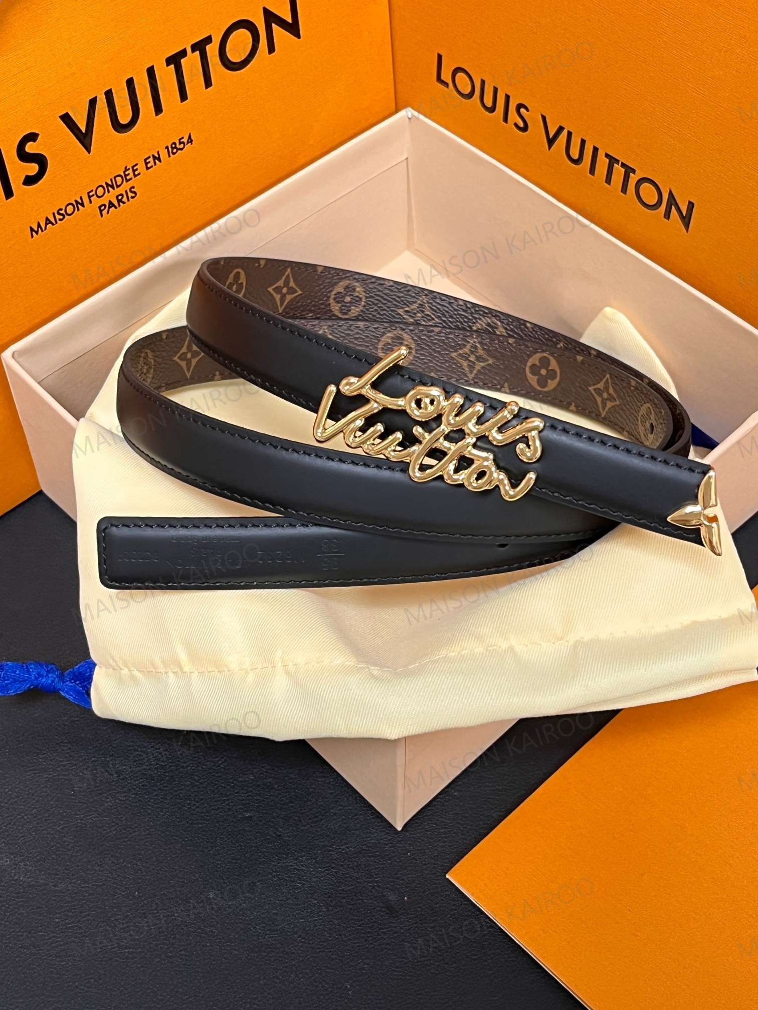 Louis Vuitton LV Caramel Script Signature Reversible Slim Belt - KAIROO