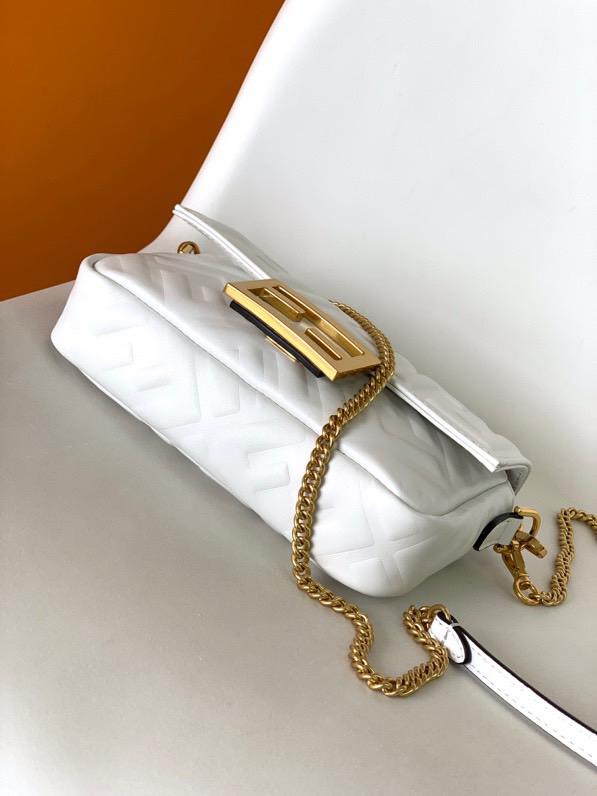 Fendi BAGUETTE White leather bag
