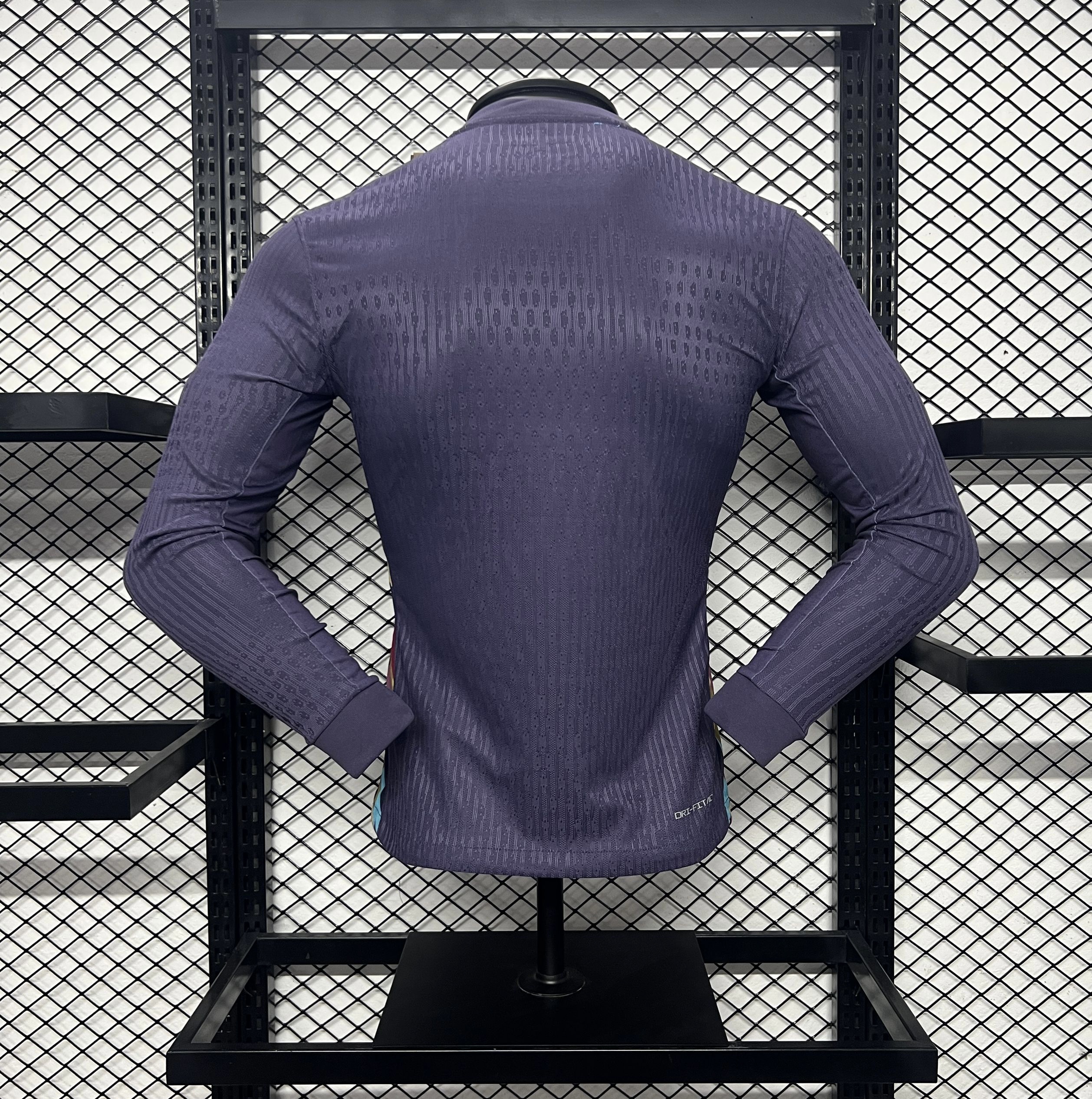 Player Version  England 24/25 Away Long Sleeves
